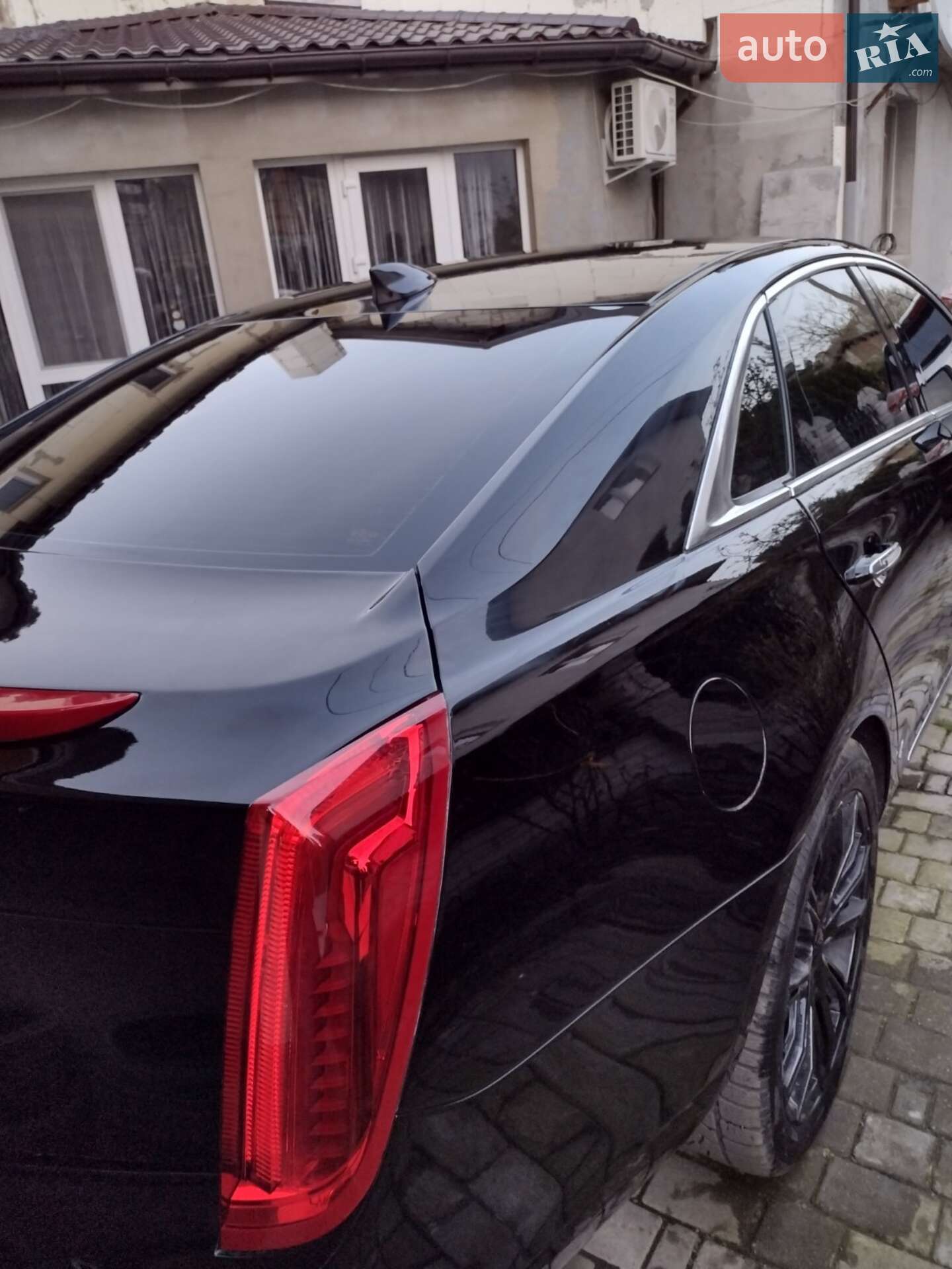 Cadillac XTS 2017 VIN 2G61M5S38H9161892 фото оголошення 2 з 11
