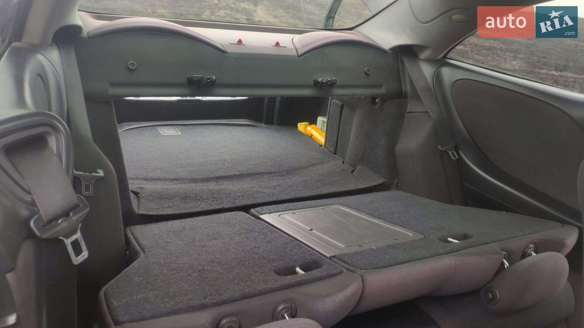 Mercedes-Benz CLK-Class 2004 VIN WDB2093421F118962 фото оголошення 13 з 36