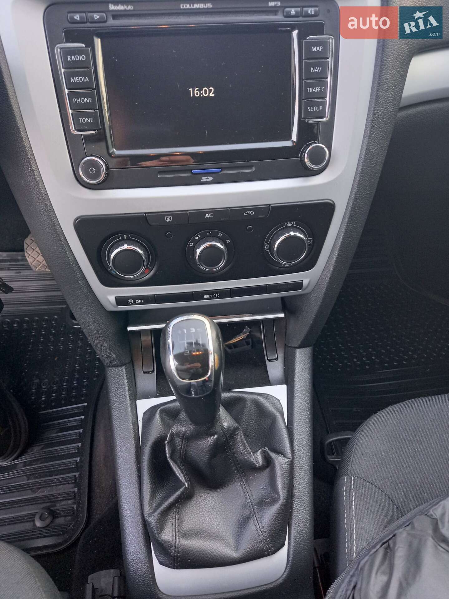 Skoda Octavia 2011 VIN TMBCK61ZXB2113131 фото оголошення 8 з 21