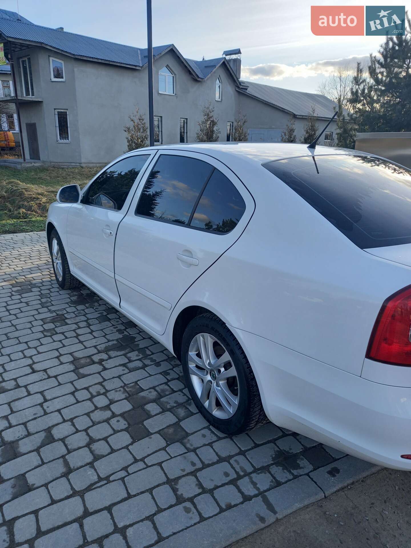 Skoda Octavia 2011 VIN TMBCK61ZXB2113131 фото оголошення 10 з 21
