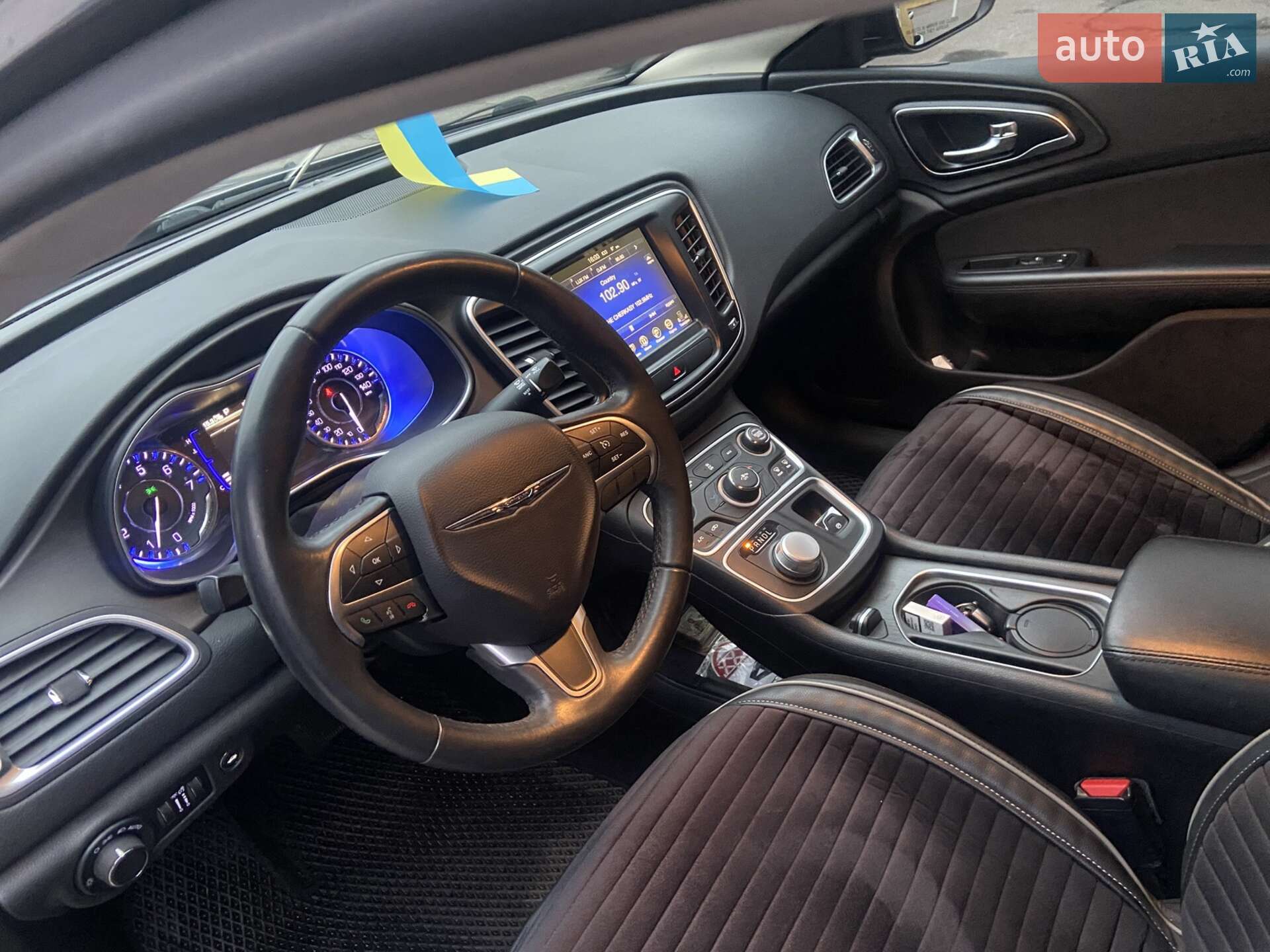 Chrysler 200 2015 VIN 1C3CCCAB6GN115385 фото оголошення 6 з 10