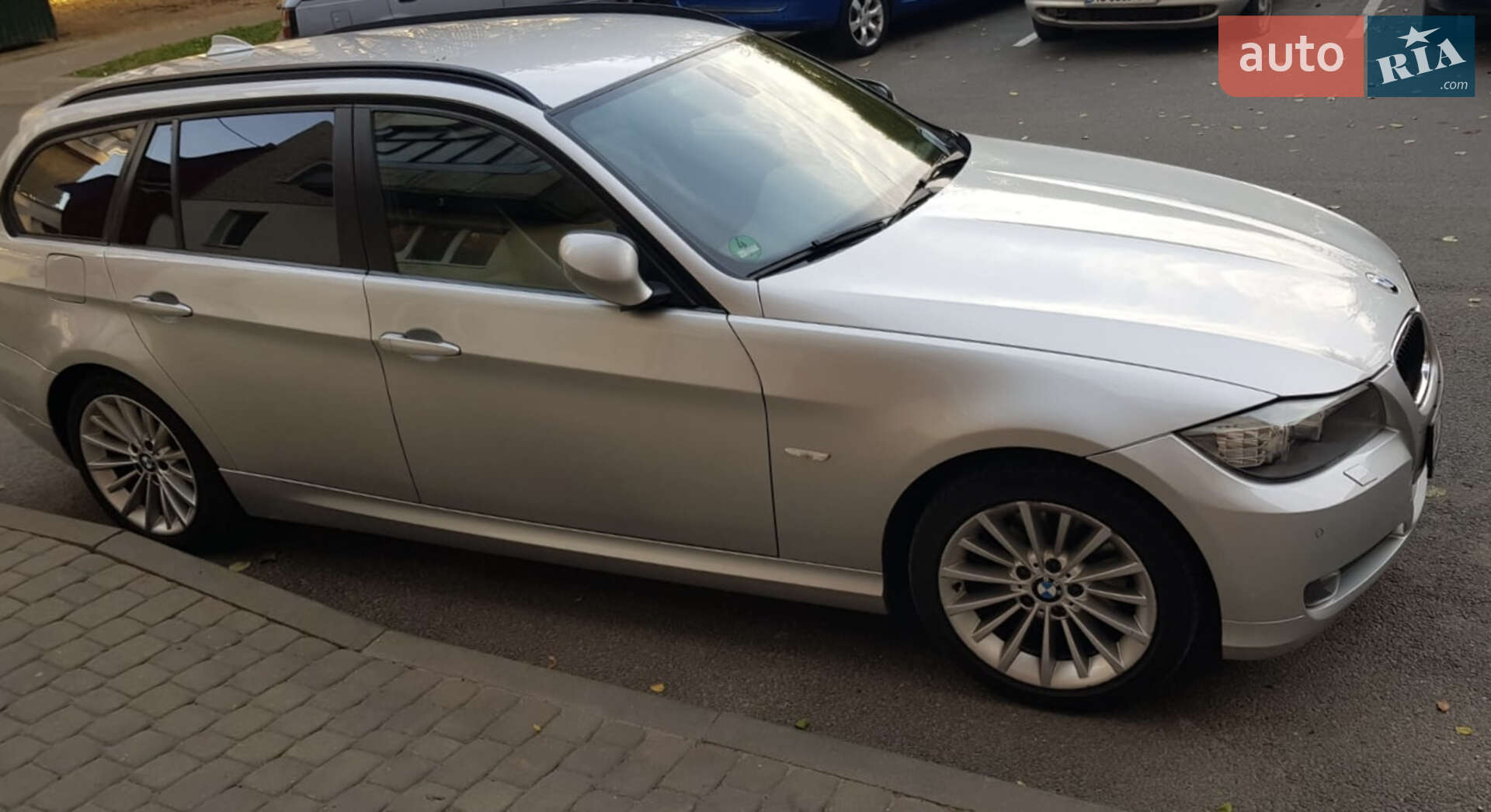 BMW 3 Series 2010 VIN WBAUY11080A906659 фото оголошення 8 з 49