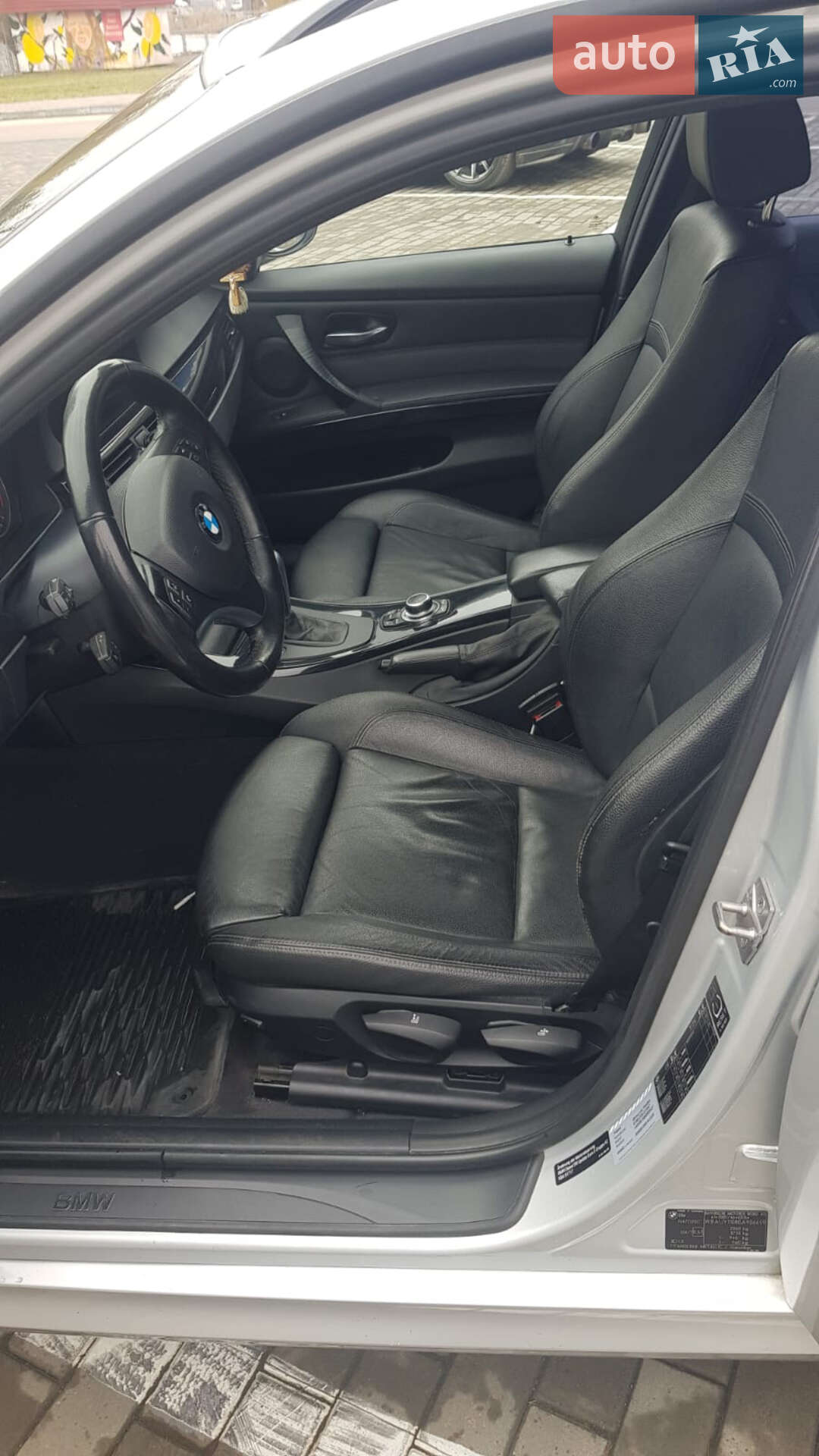 BMW 3 Series 2010 VIN WBAUY11080A906659 фото оголошення 26 з 49