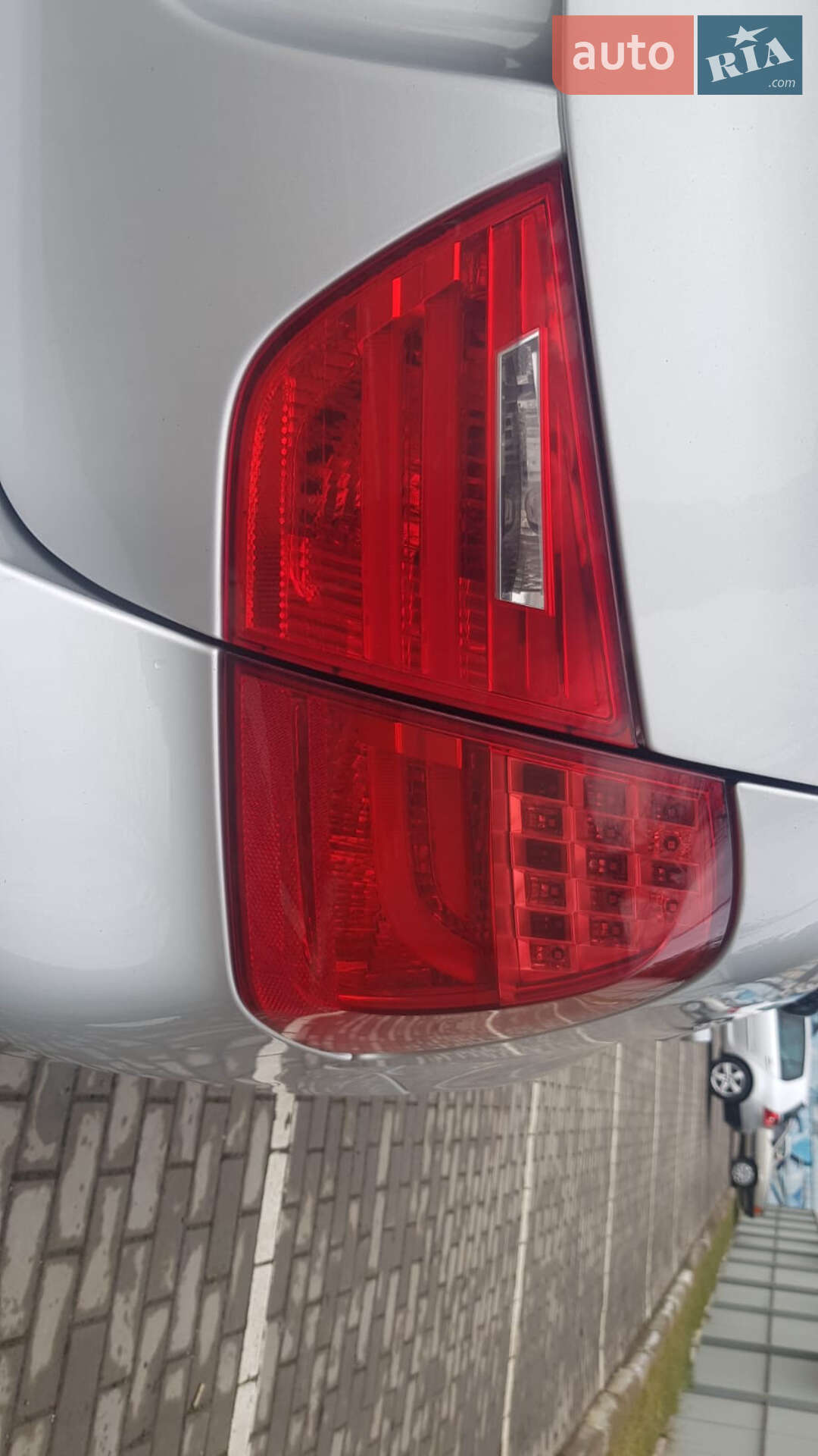 BMW 3 Series 2010 VIN WBAUY11080A906659 фото оголошення 47 з 49