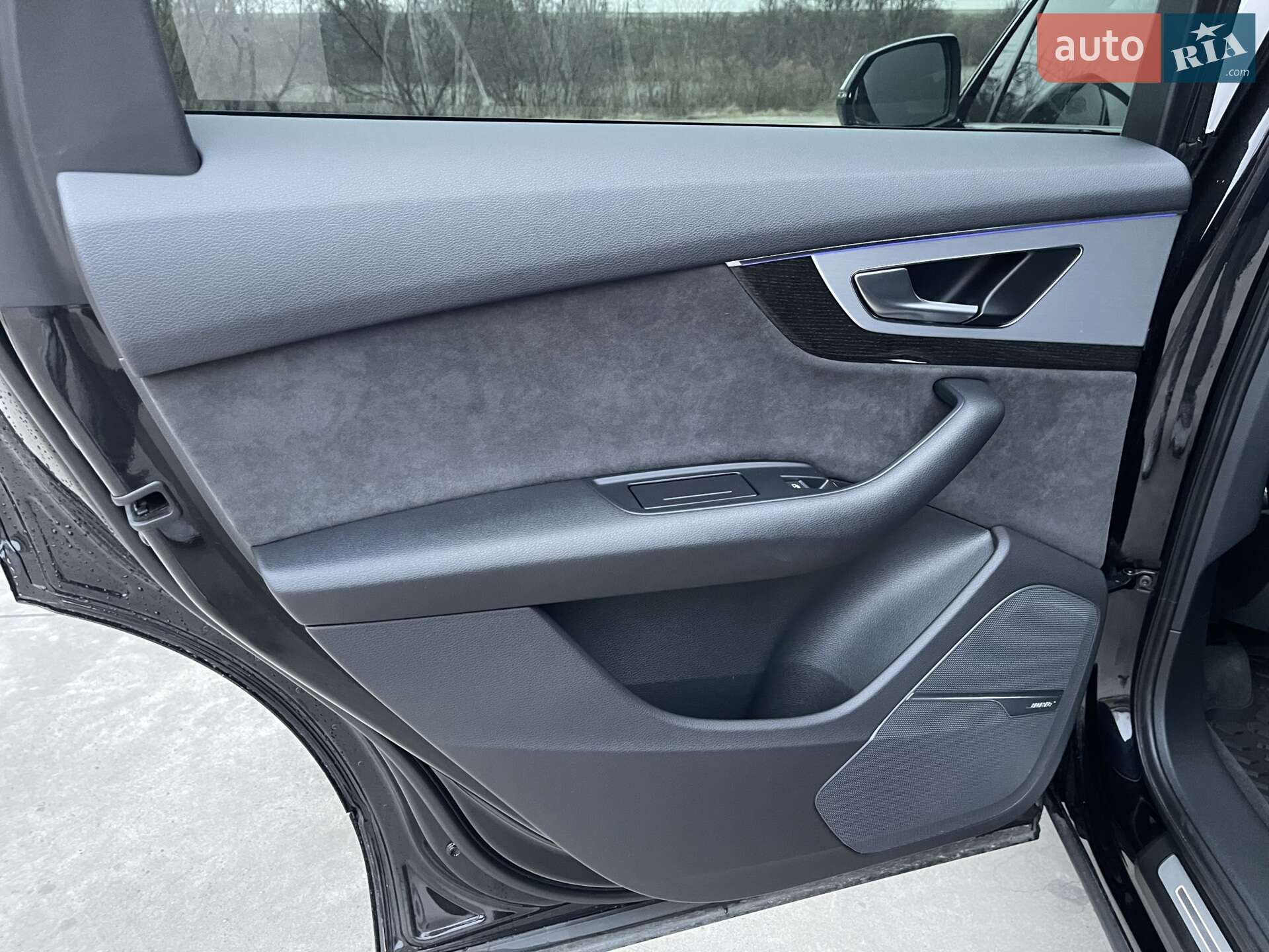 Audi Q7 2019 VIN WAUZZZ4MXKD045857 фото оголошення 6 з 19