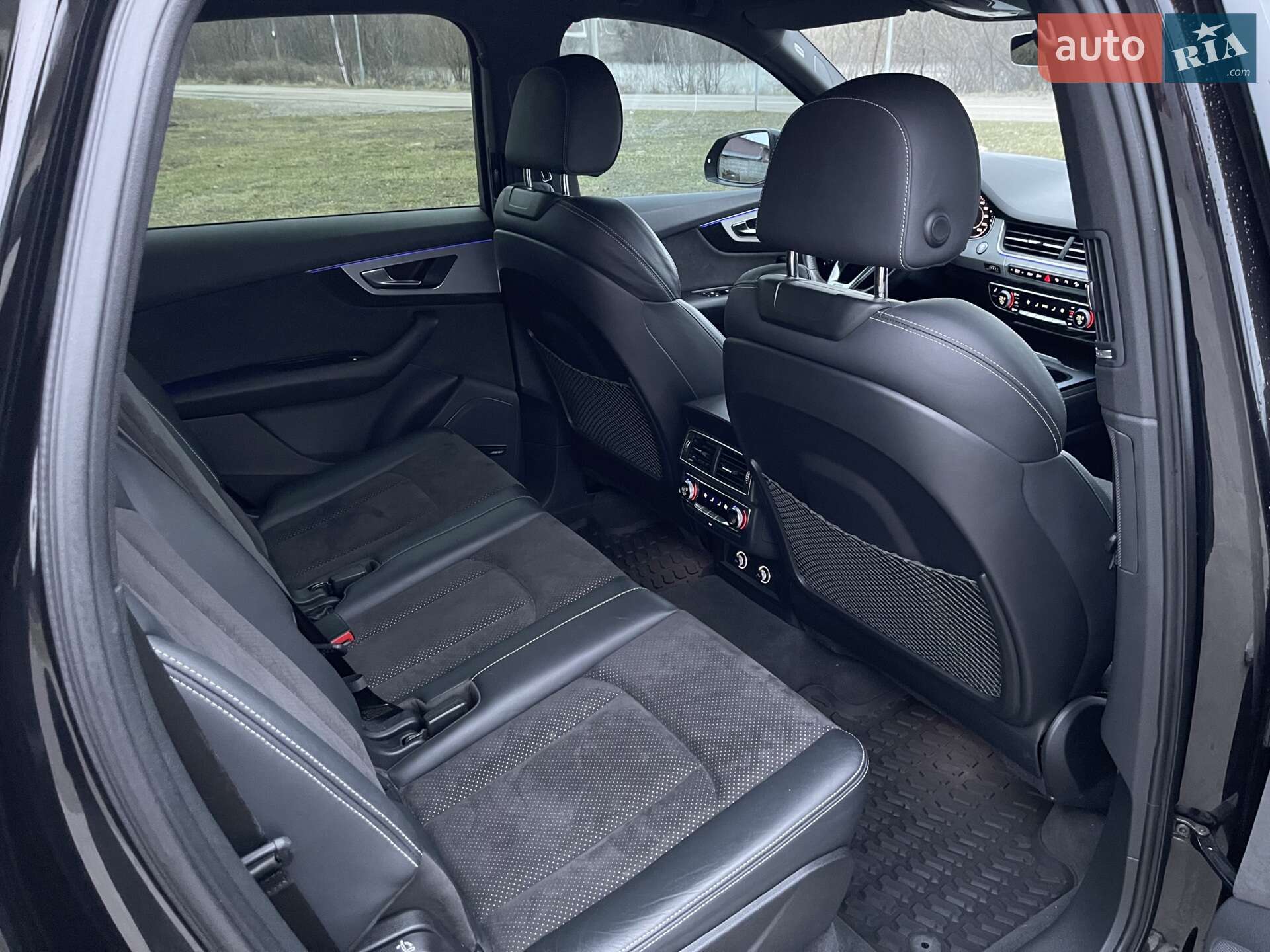 Audi Q7 2019 VIN WAUZZZ4MXKD045857 фото оголошення 7 з 19