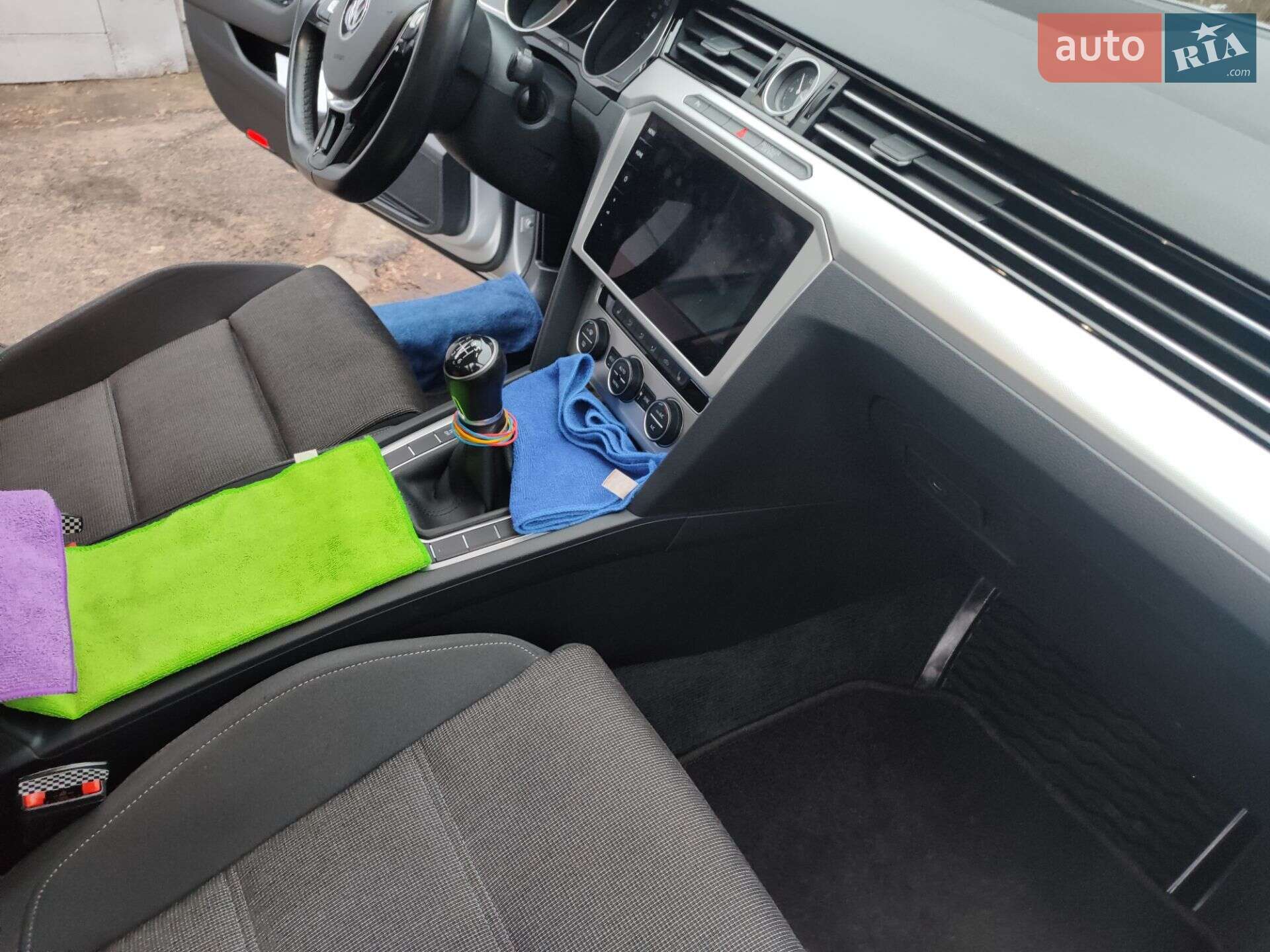 Volkswagen Passat 2018 VIN WVWZZZ3CZJE264178 фото оголошення 18 з 61