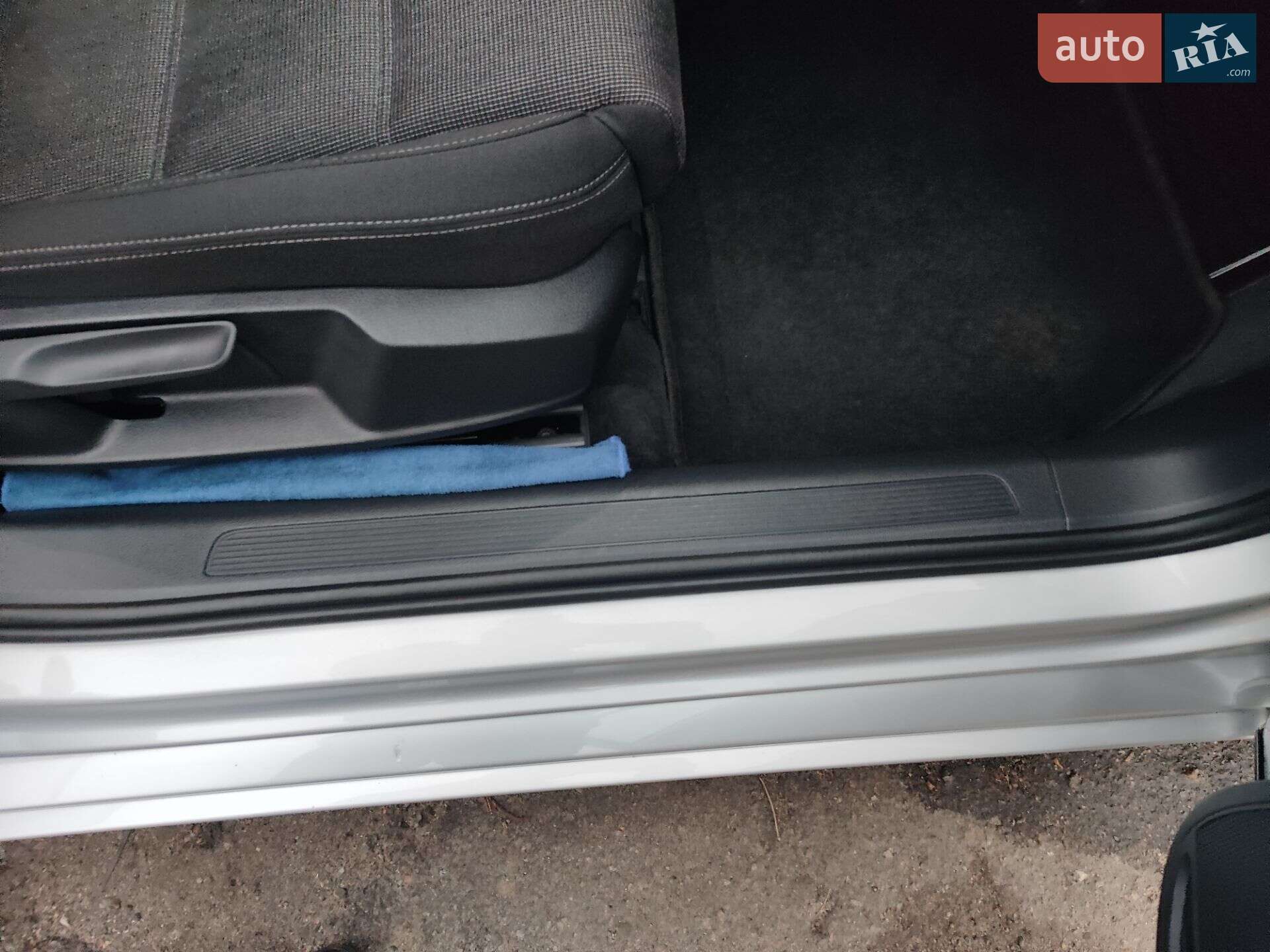 Volkswagen Passat 2018 VIN WVWZZZ3CZJE264178 фото оголошення 15 з 61