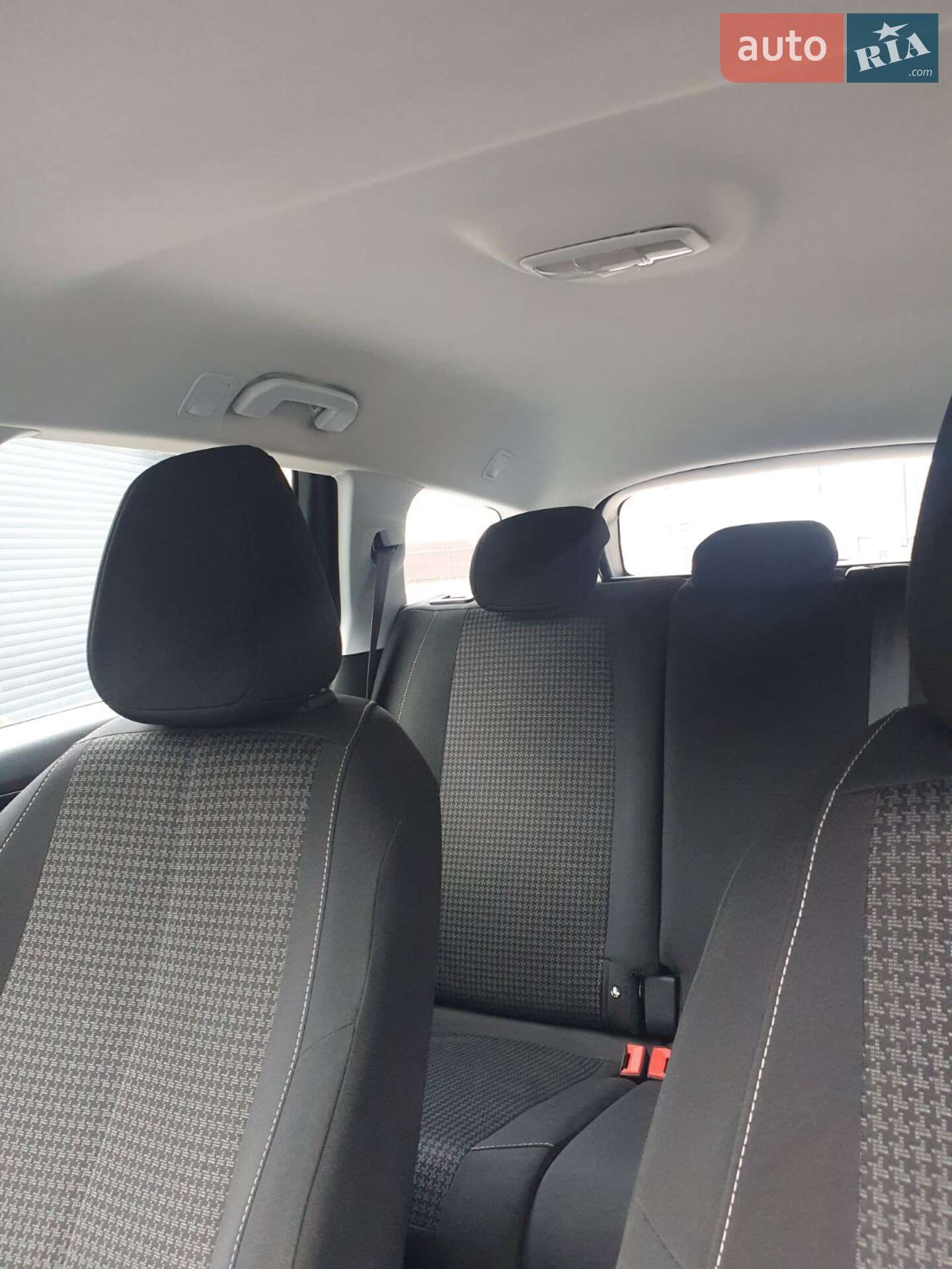 Peugeot 308 2019 VIN VF3LCYHZPKS332794 фото оголошення 3 з 23