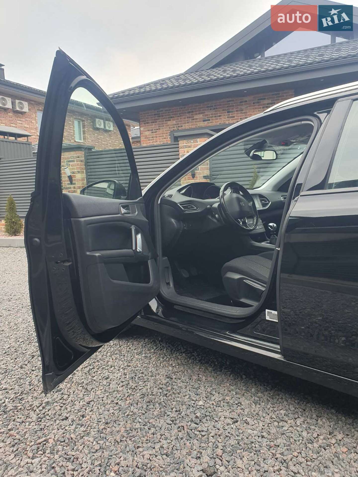 Peugeot 308 2019 VIN VF3LCYHZPKS332794 фото оголошення 4 з 23