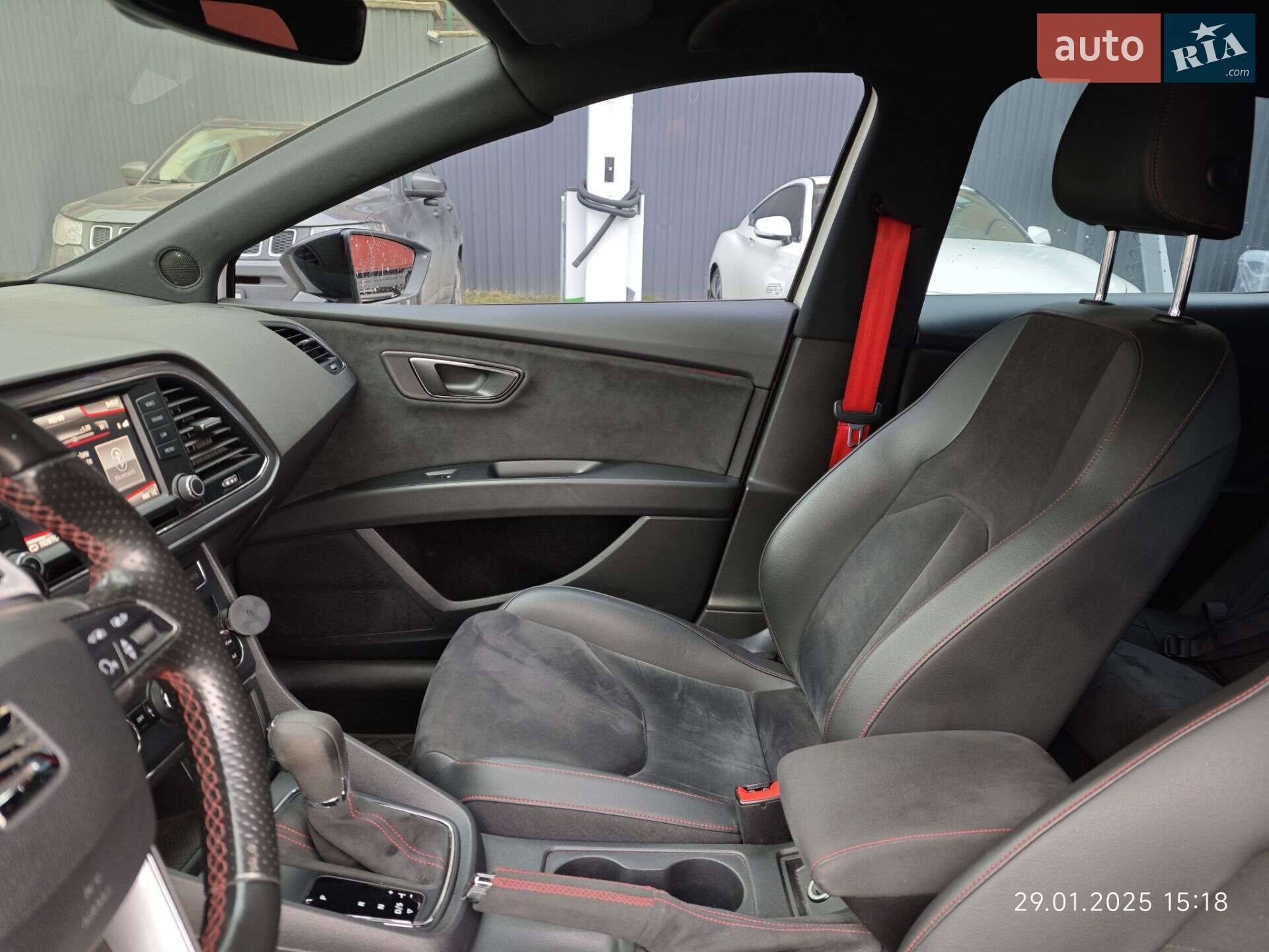 SEAT Leon 2016 VIN VSSZZZ5FZGR186467 фото оголошення 4 з 10