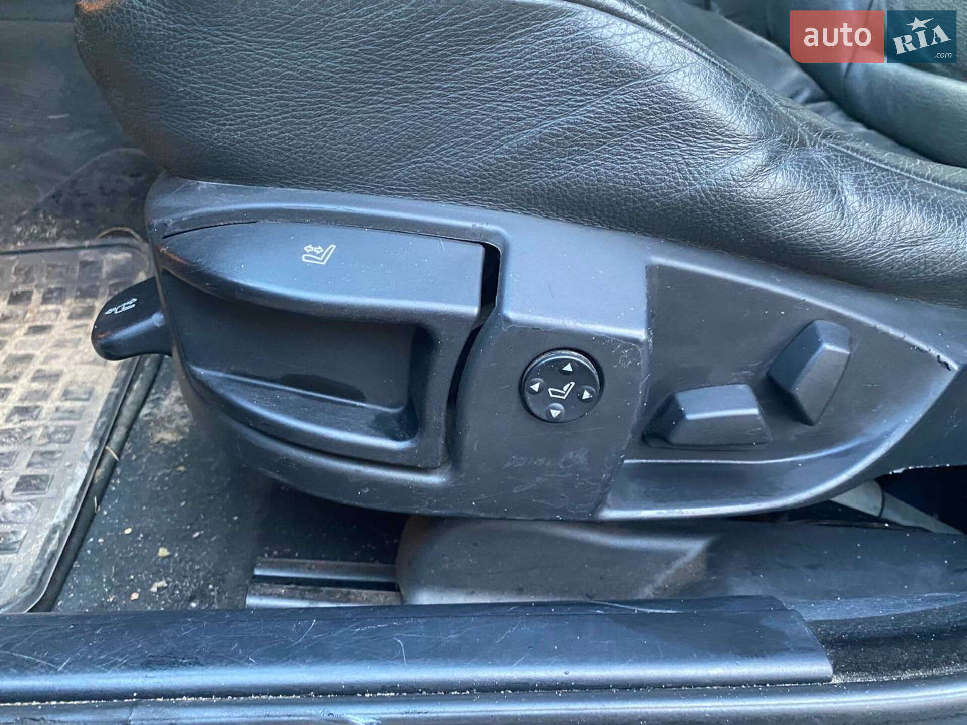 BMW 5 Series 2006 VIN WBANP71090CX72081 фото оголошення 14 з 27
