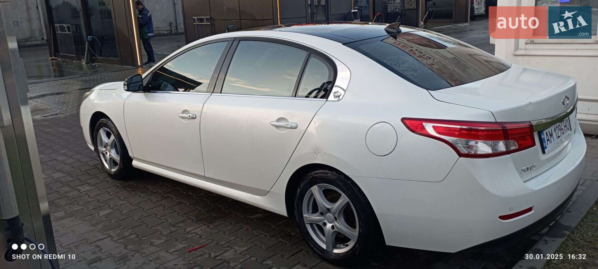 Renault Latitude 2010 VIN KNMA4C2BMAP004908 фото оголошення 2 з 33