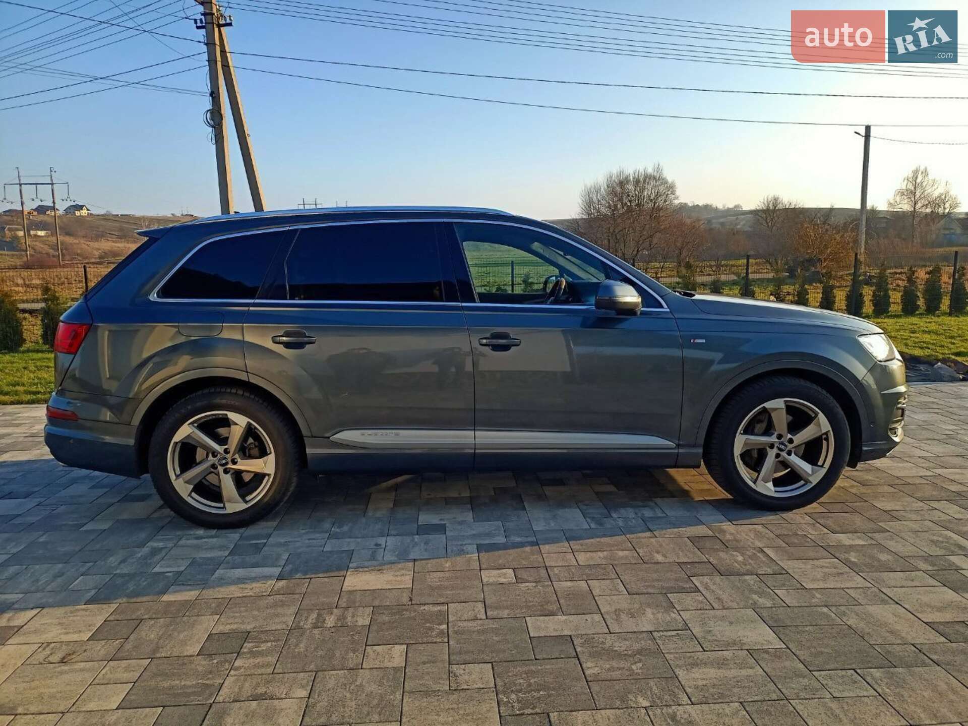 Audi Q7 2017 VIN WAUZZZ4MXHD039842 фото оголошення 2 з 62