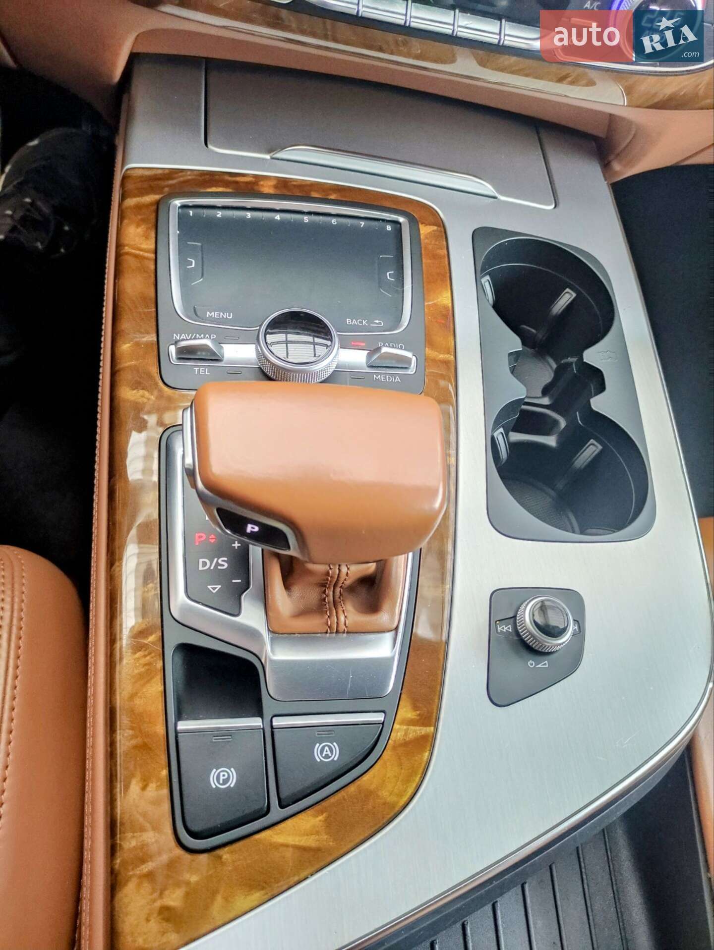 Audi Q7 2017 VIN WAUZZZ4MXHD039842 фото оголошення 28 з 62