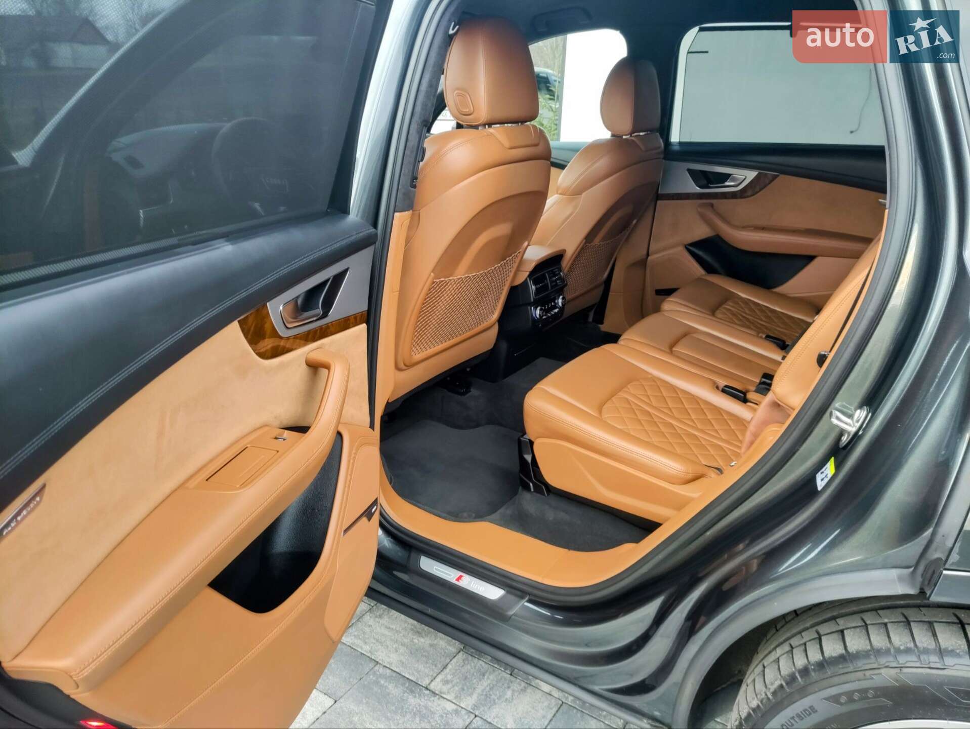 Audi Q7 2017 VIN WAUZZZ4MXHD039842 фото оголошення 32 з 62
