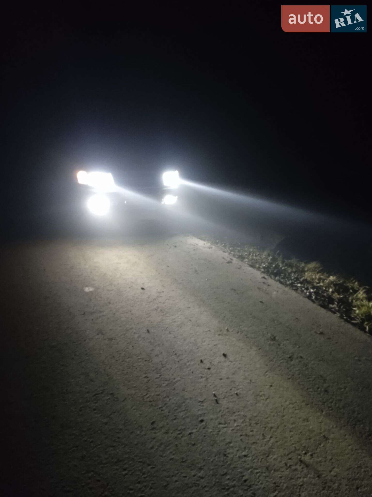 Audi 100 1993 VIN WAUZZZ4AZPN037939 фото оголошення 4 з 13