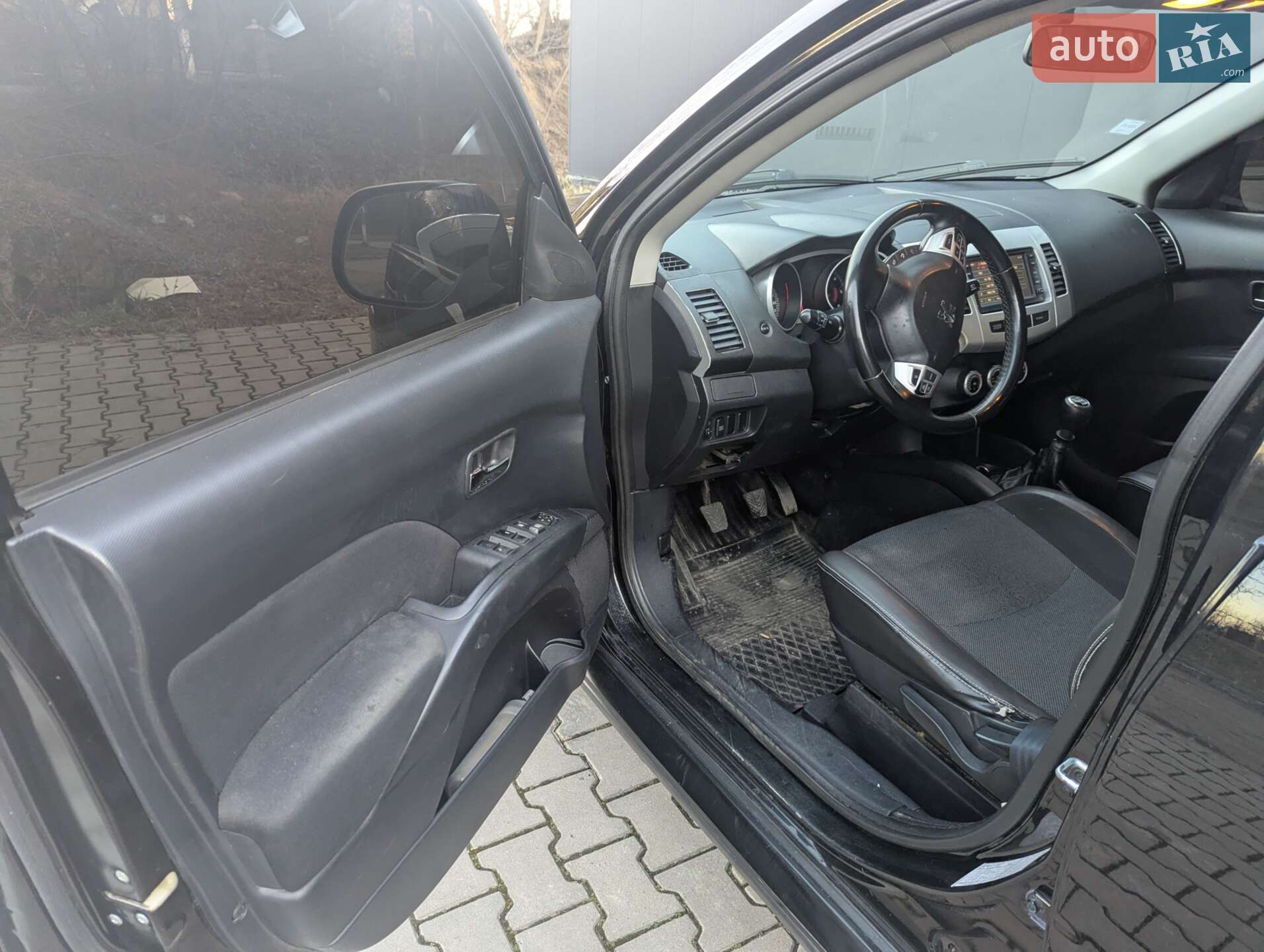 Peugeot 4007 2009 VIN VF3VV4HNH9U903465 фото оголошення 16 з 20