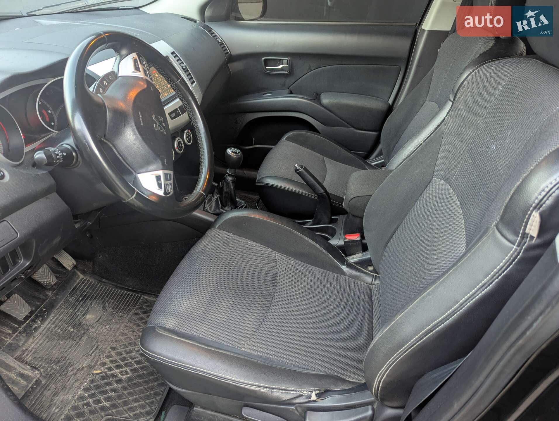 Peugeot 4007 2009 VIN VF3VV4HNH9U903465 фото оголошення 17 з 20
