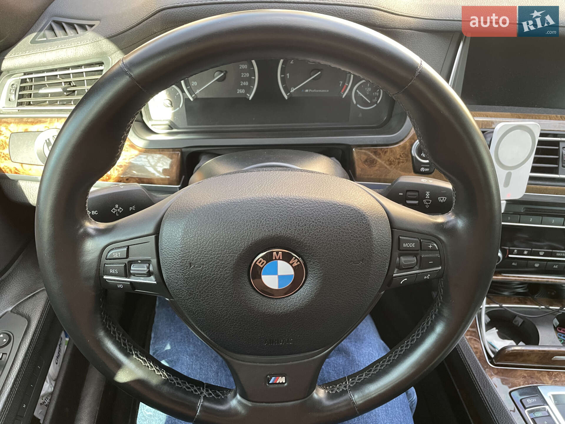 BMW 7 Series 2013 VIN WBAYA6C56DD143895 фото оголошення 44 з 68