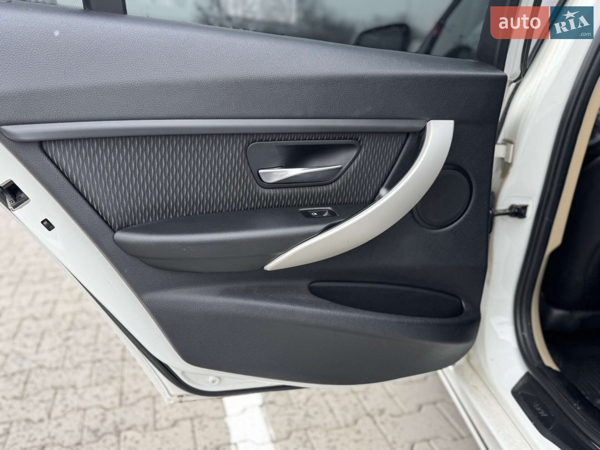 BMW 3 Series 2013 VIN WBA3C3C53EP661661 фото оголошення 15 з 19