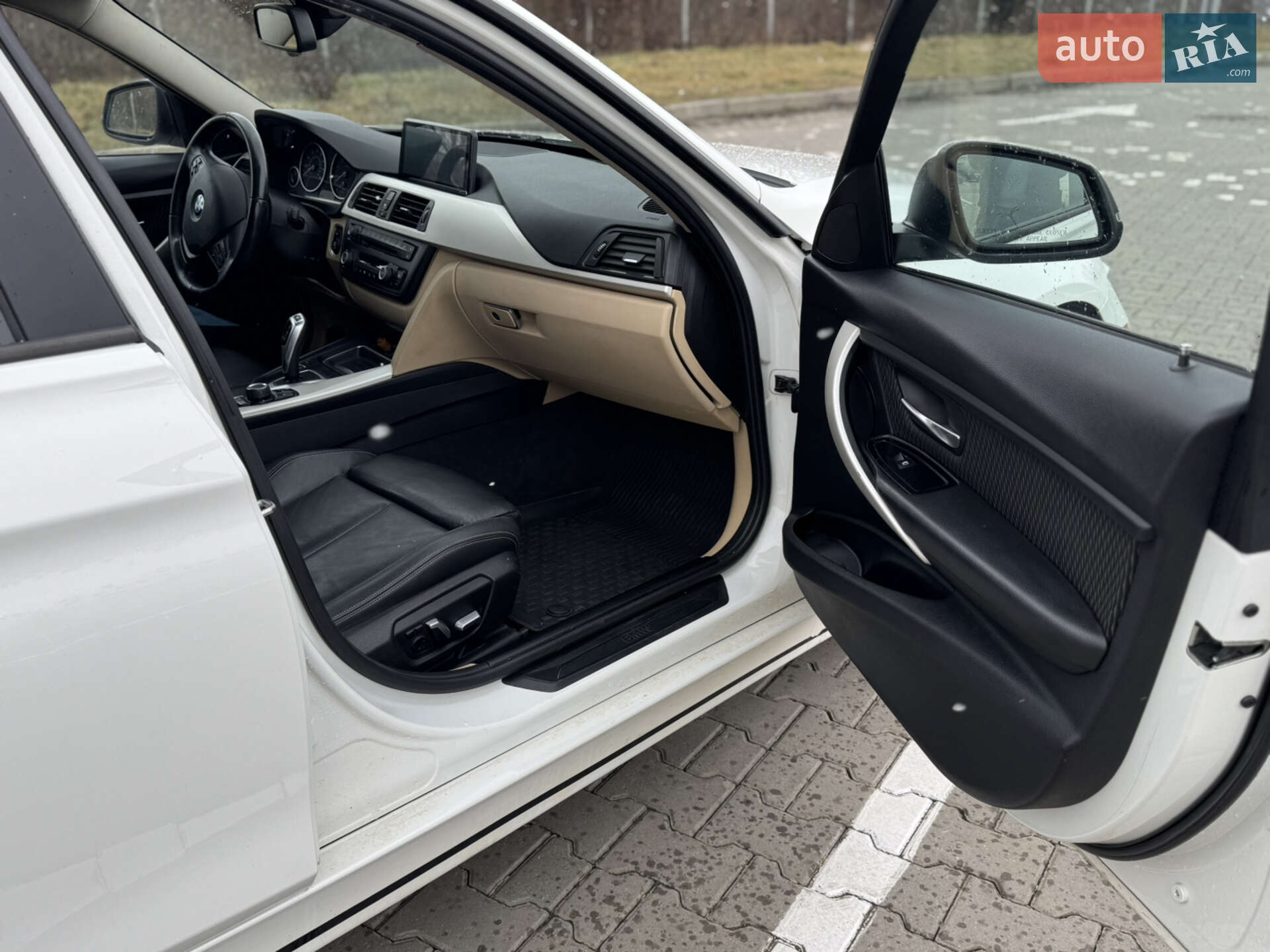 BMW 3 Series 2013 VIN WBA3C3C53EP661661 фото оголошення 7 з 19