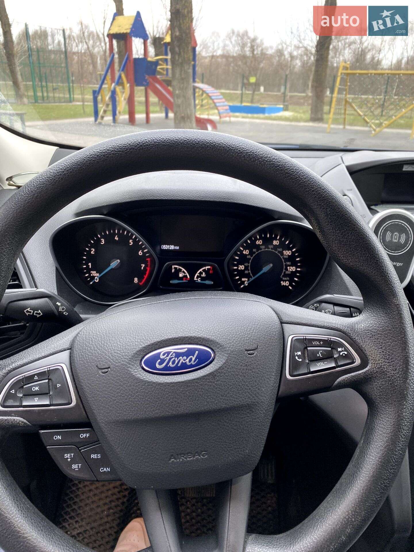 Ford Escape 2017 VIN 1FMCU0F7XJUA31400 фото оголошення 4 з 5
