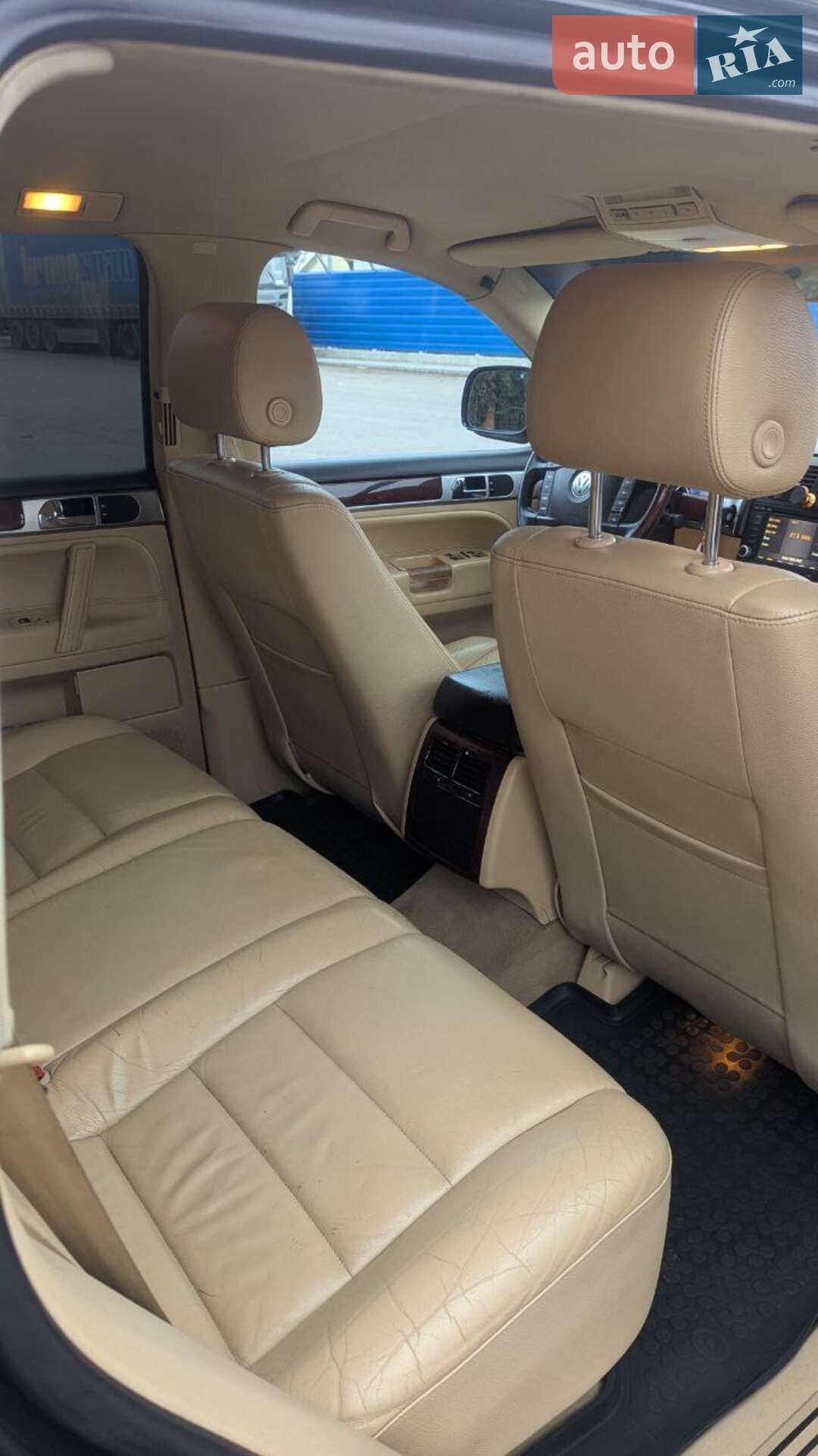 Volkswagen Touareg 2004 VIN WVGZZZ7LZ4D081495 фото оголошення 4 з 17