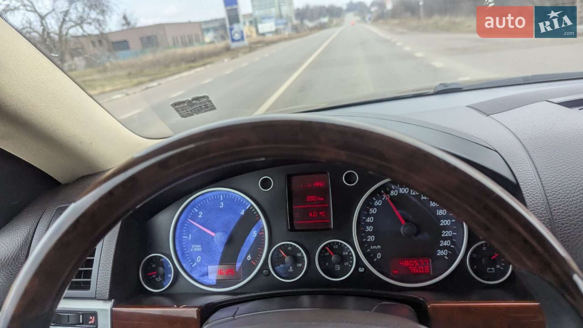 Volkswagen Touareg 2004 VIN WVGZZZ7LZ4D081495 фото оголошення 6 з 17