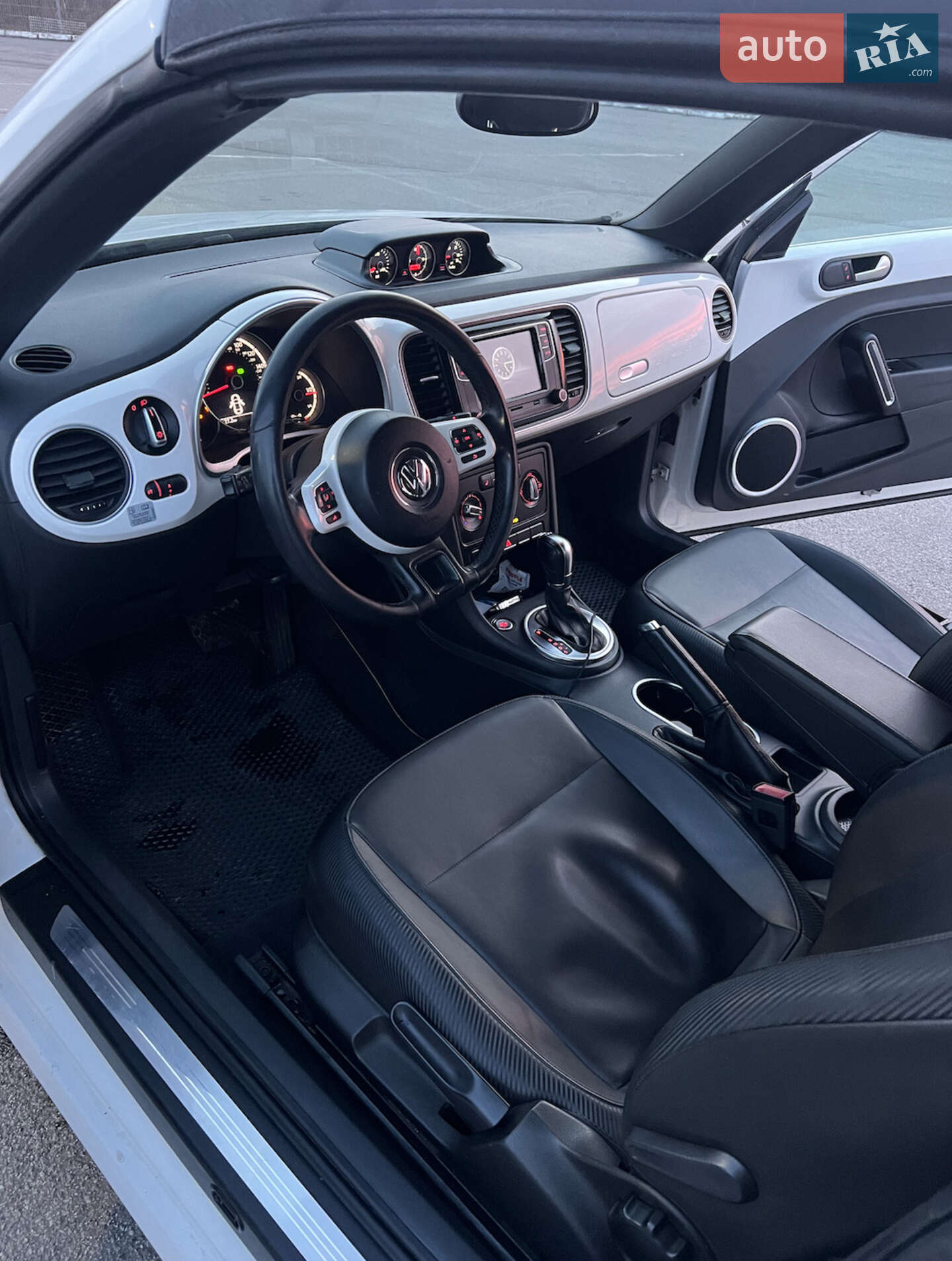 Volkswagen Beetle 2012 VIN 3VW5L7AT7DM806514 фото оголошення 7 з 15
