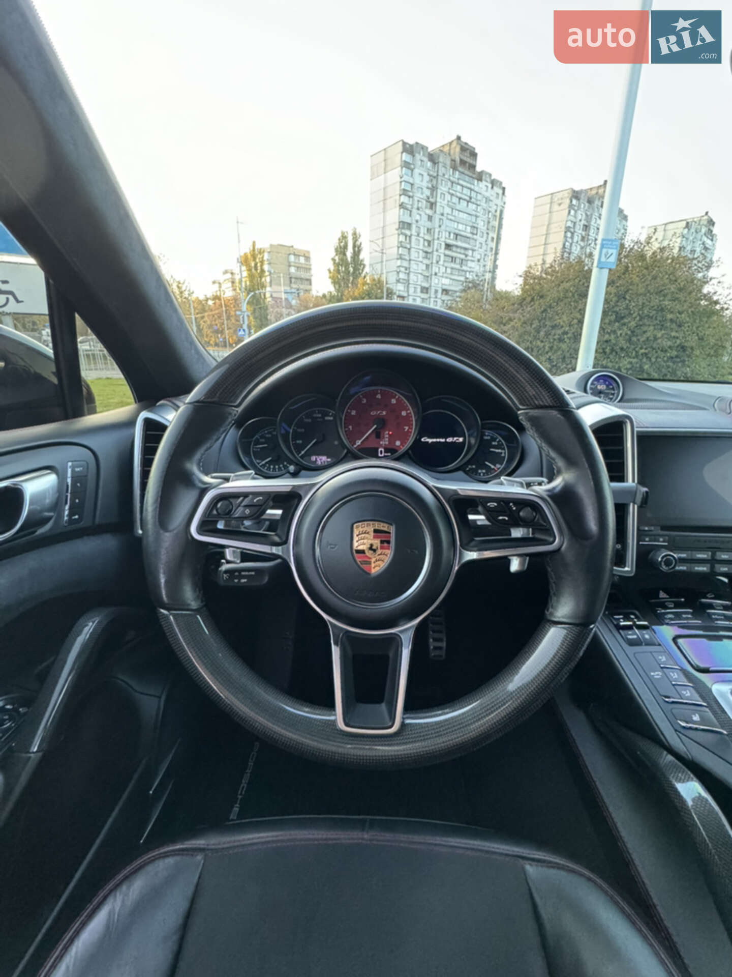 Porsche Cayenne 2017 VIN WP1ZZZ92ZHLA84060 фото оголошення 14 з 28
