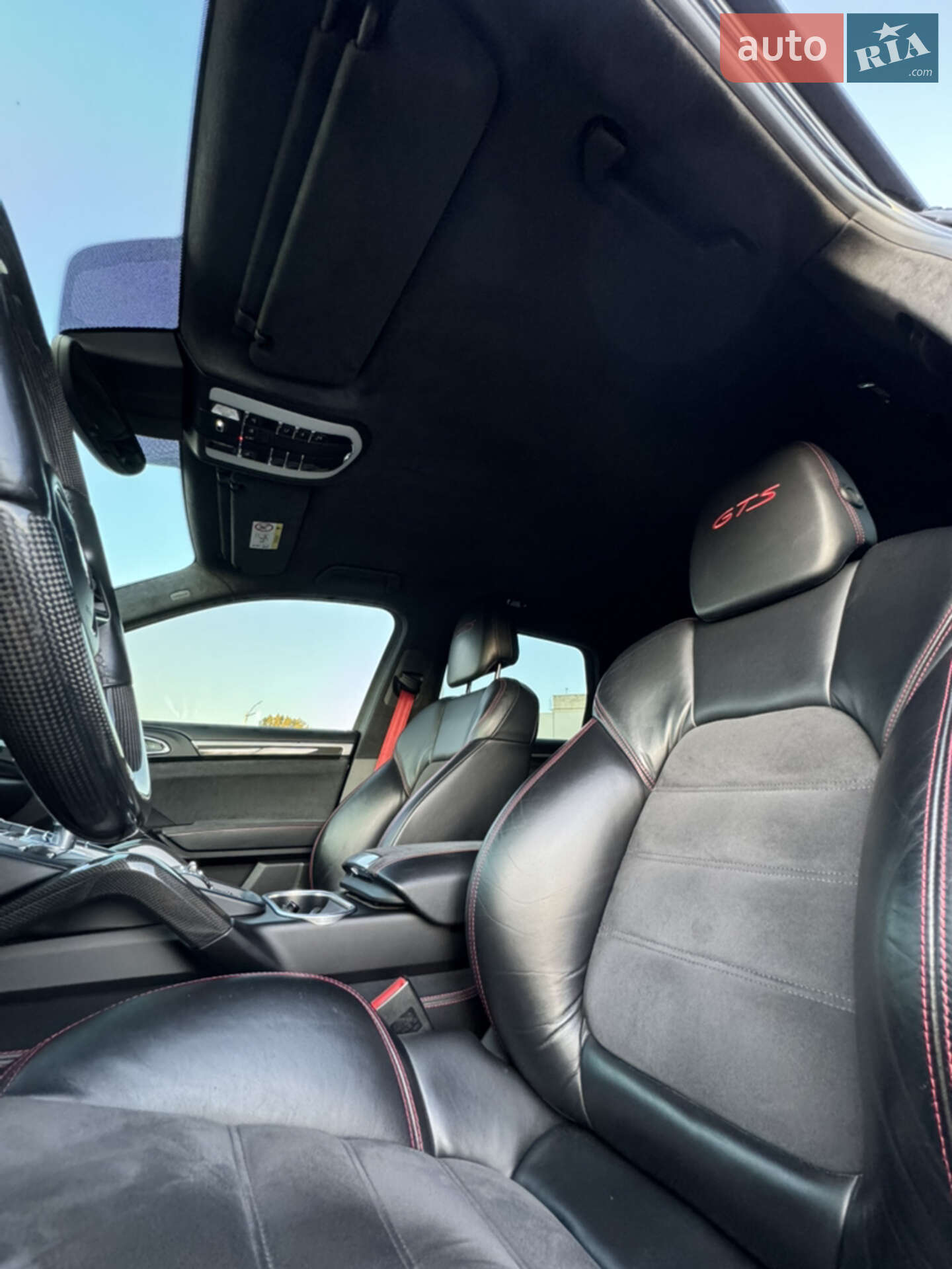 Porsche Cayenne 2017 VIN WP1ZZZ92ZHLA84060 фото оголошення 22 з 28