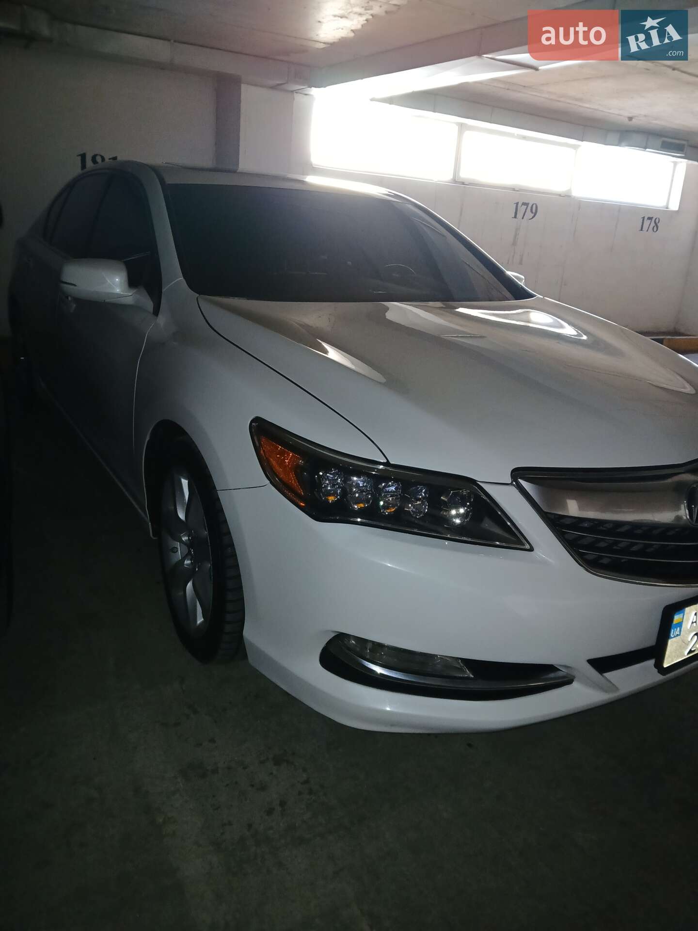 Acura RLX 2013 VIN JH4KC1F33EC001333 фото оголошення 5 з 8