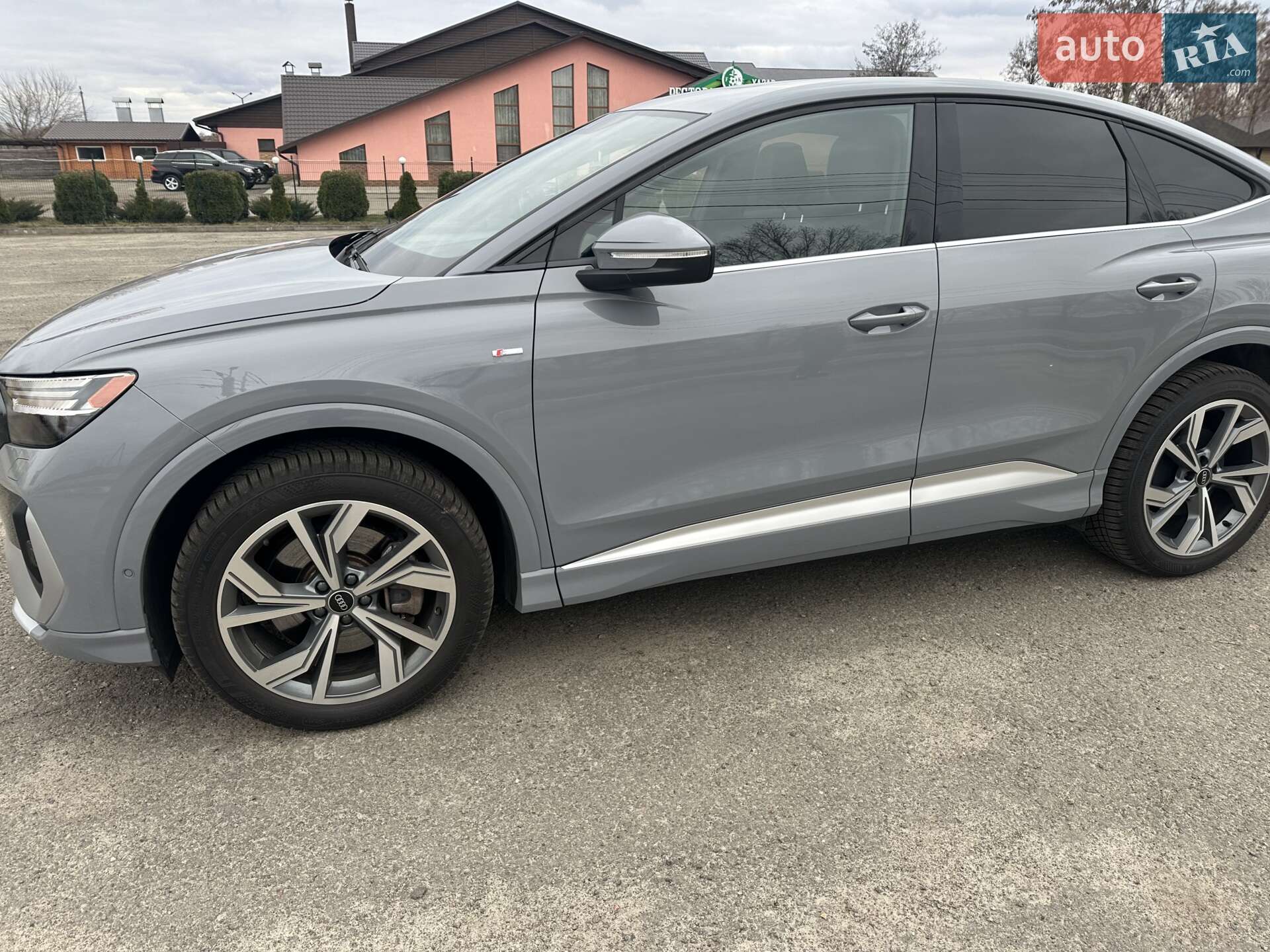 Audi Q4 e-tron 2022 VIN WA142BFZXPP011614 фото оголошення 6 з 42