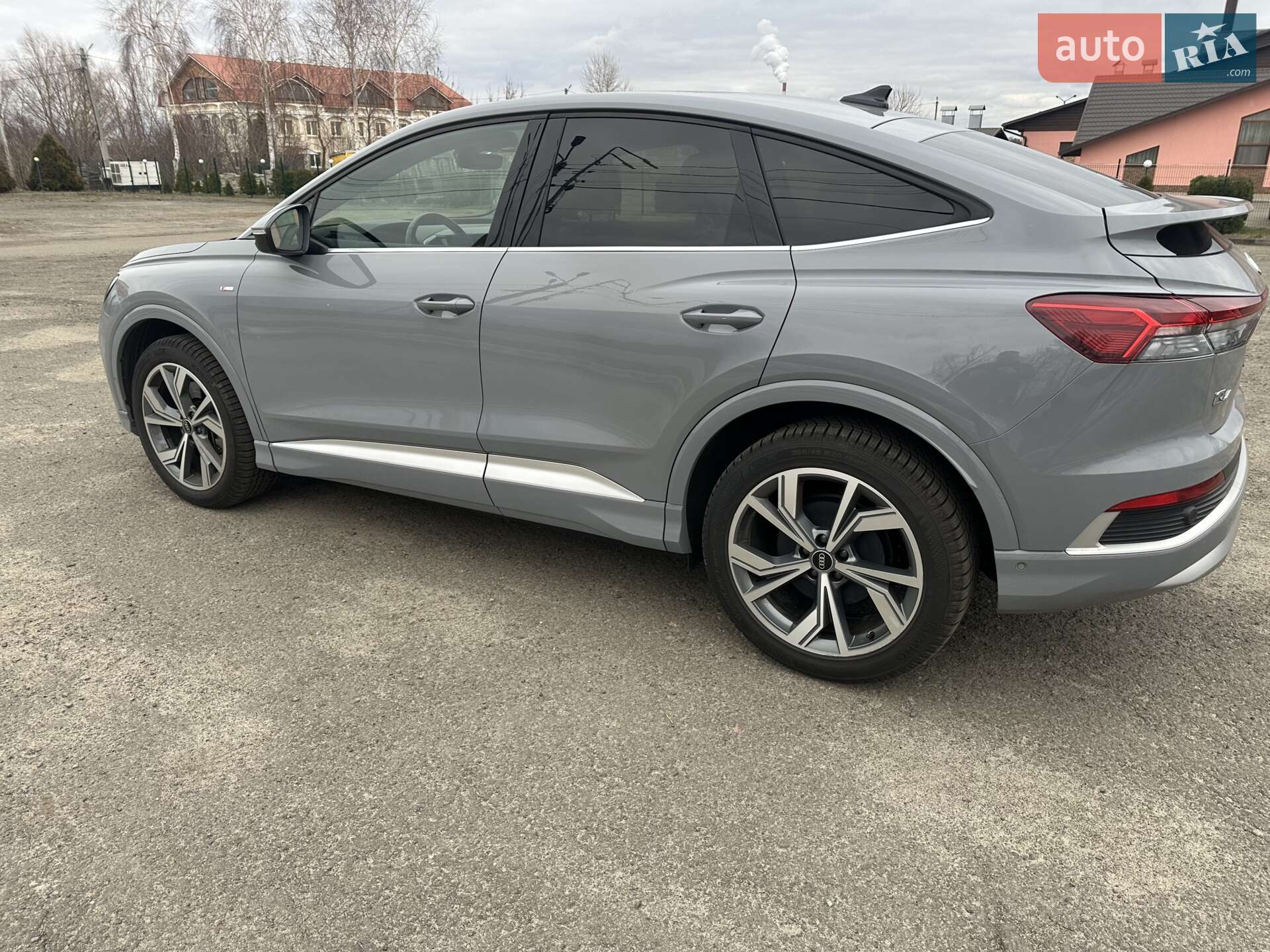 Audi Q4 e-tron 2022 VIN WA142BFZXPP011614 фото оголошення 10 з 42