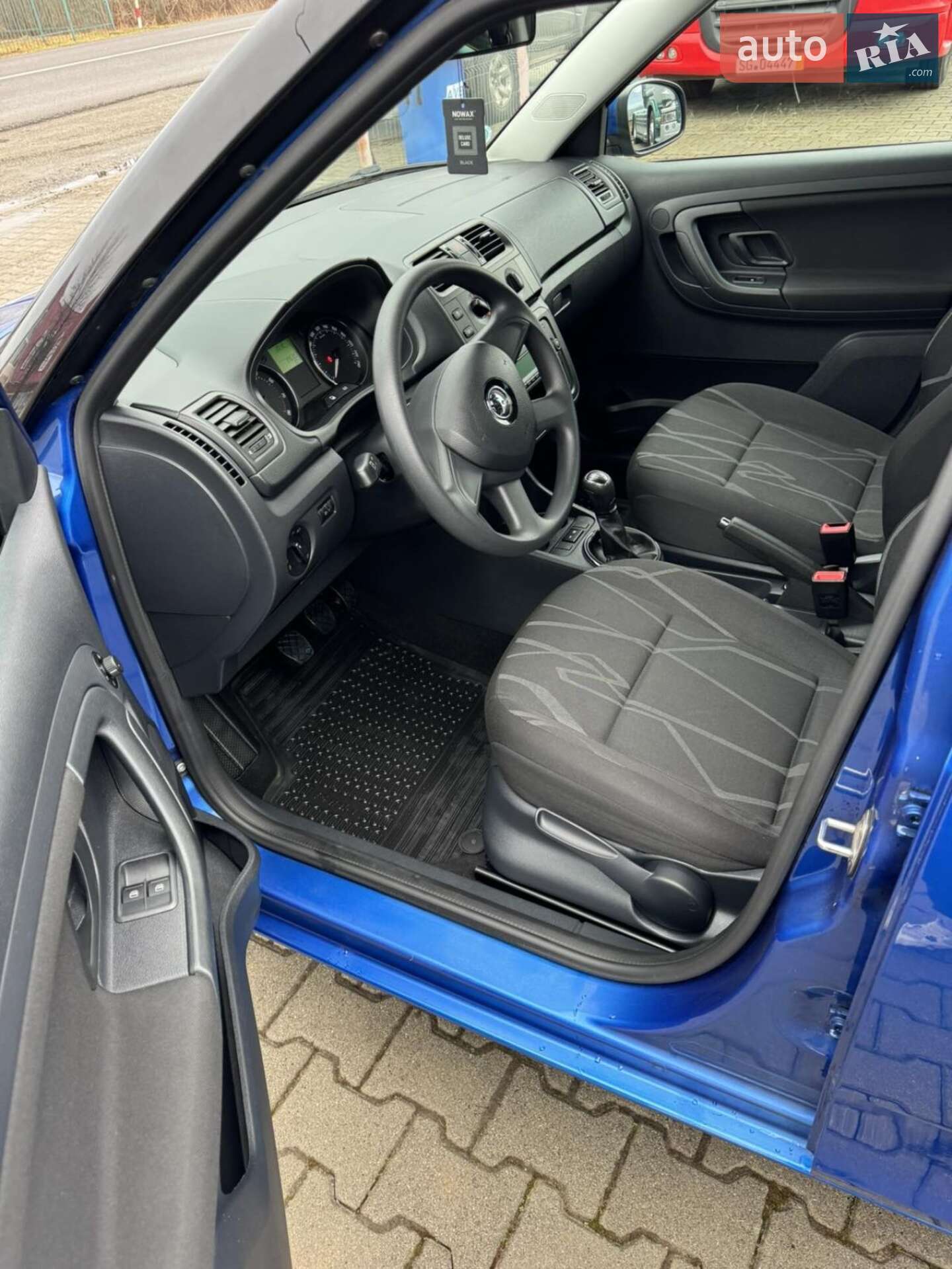Skoda Fabia 2013 VIN TMBEM25J0E3043069 фото оголошення 5 з 18