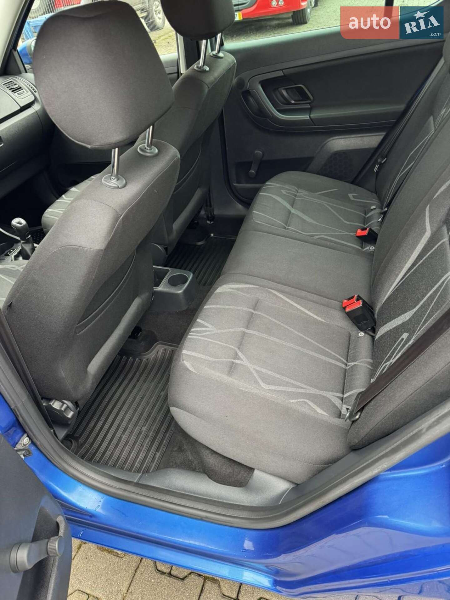 Skoda Fabia 2013 VIN TMBEM25J0E3043069 фото оголошення 11 з 18