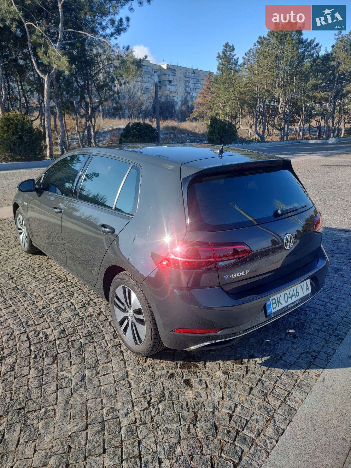 Volkswagen e-Golf 2019 VIN WVWZZZAUZKW909569 фото оголошення 2 з 12
