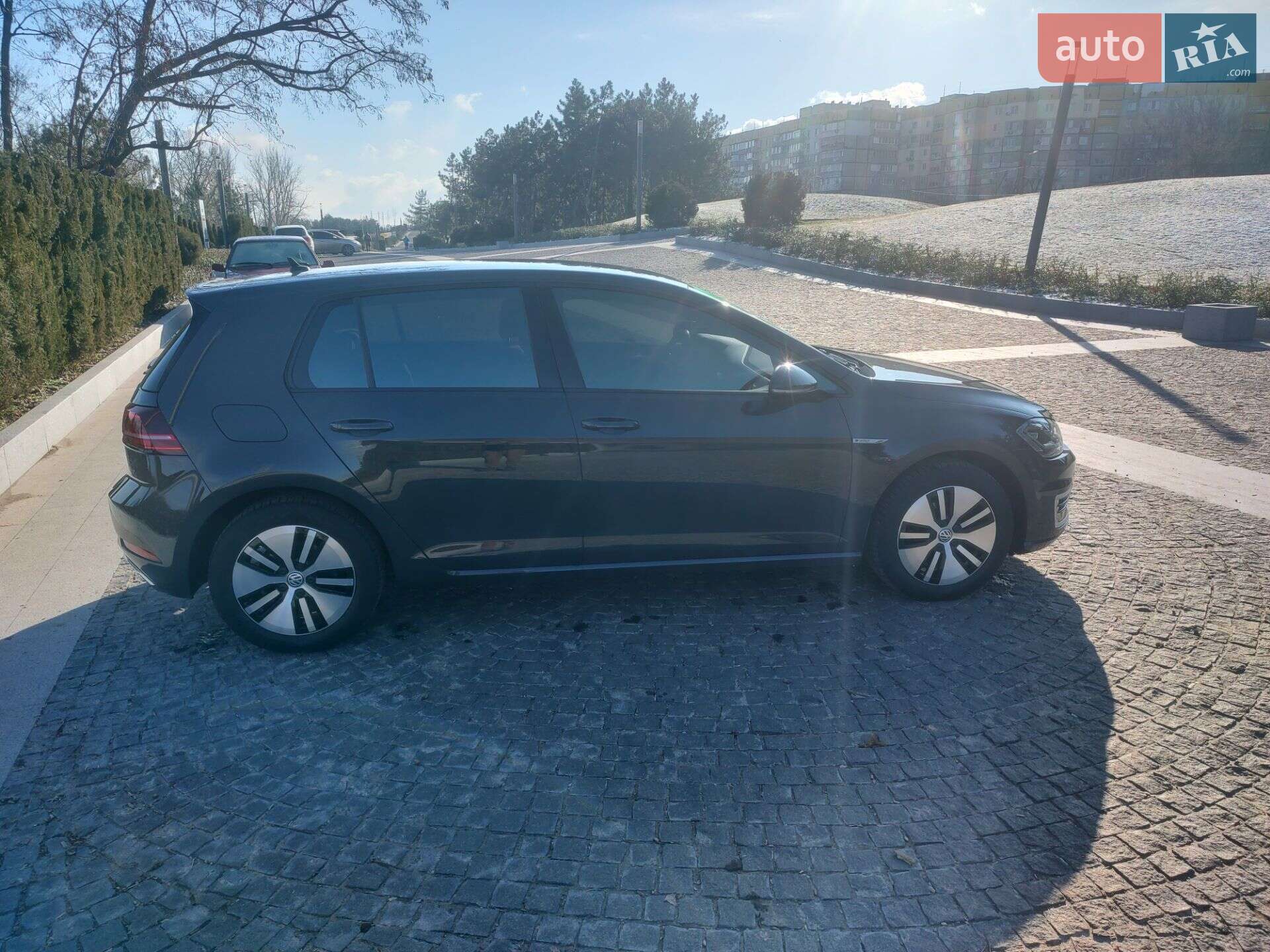 Volkswagen e-Golf 2019 VIN WVWZZZAUZKW909569 фото оголошення 5 з 12