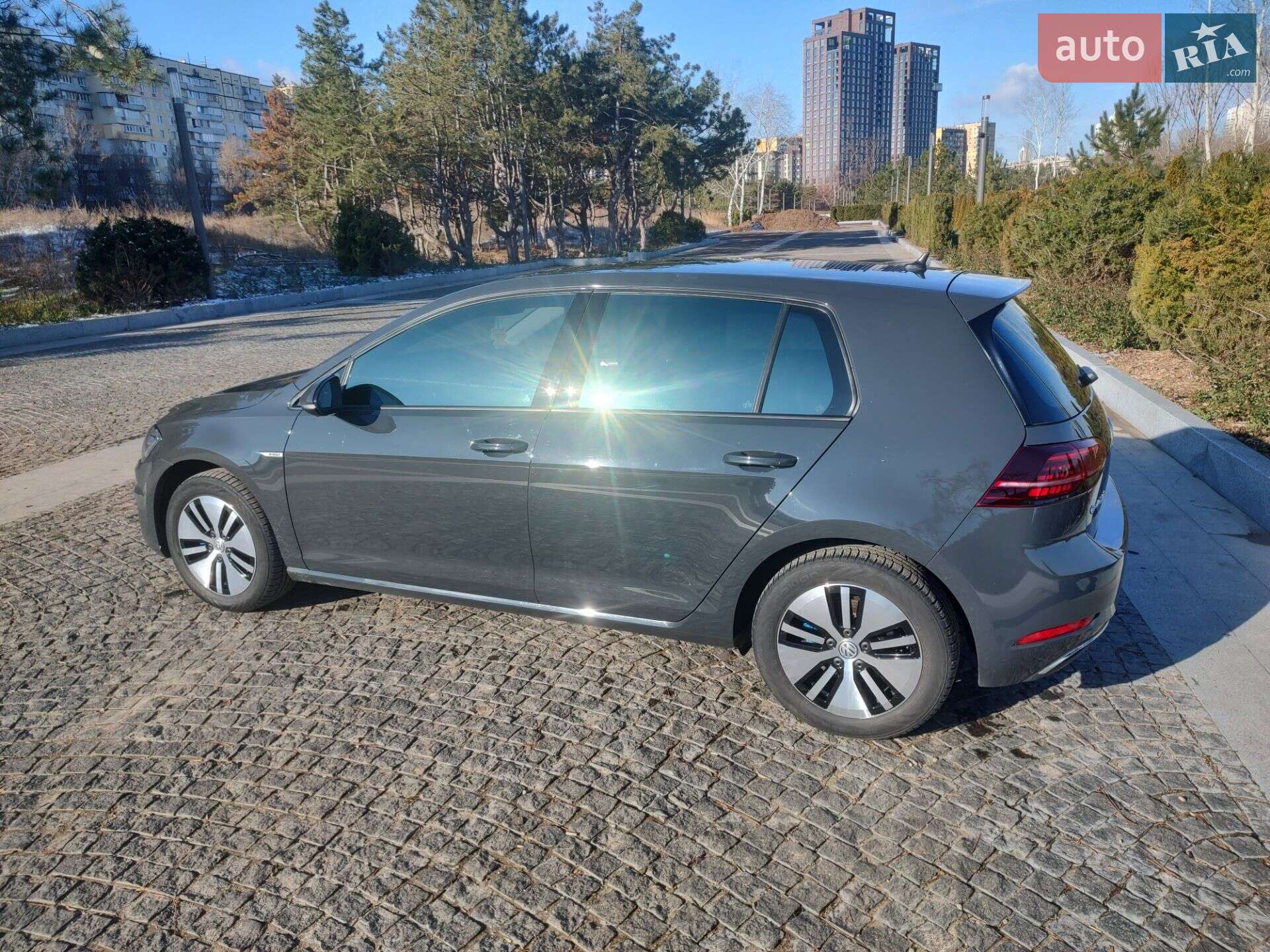 Volkswagen e-Golf 2019 VIN WVWZZZAUZKW909569 фото оголошення 11 з 12