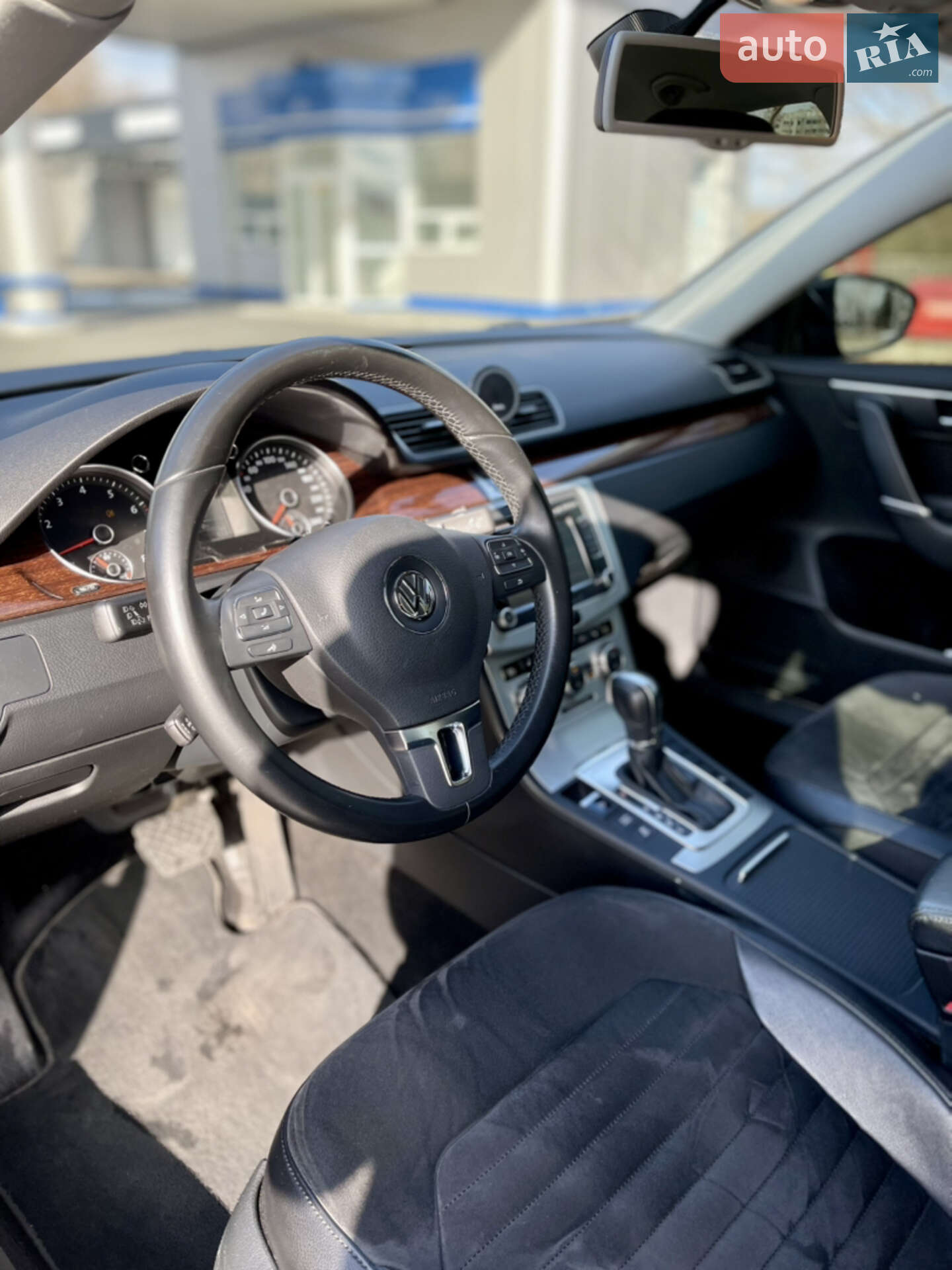 Volkswagen Passat 2013 VIN WVWZZZ3CZEE057773 фото оголошення 9 з 20