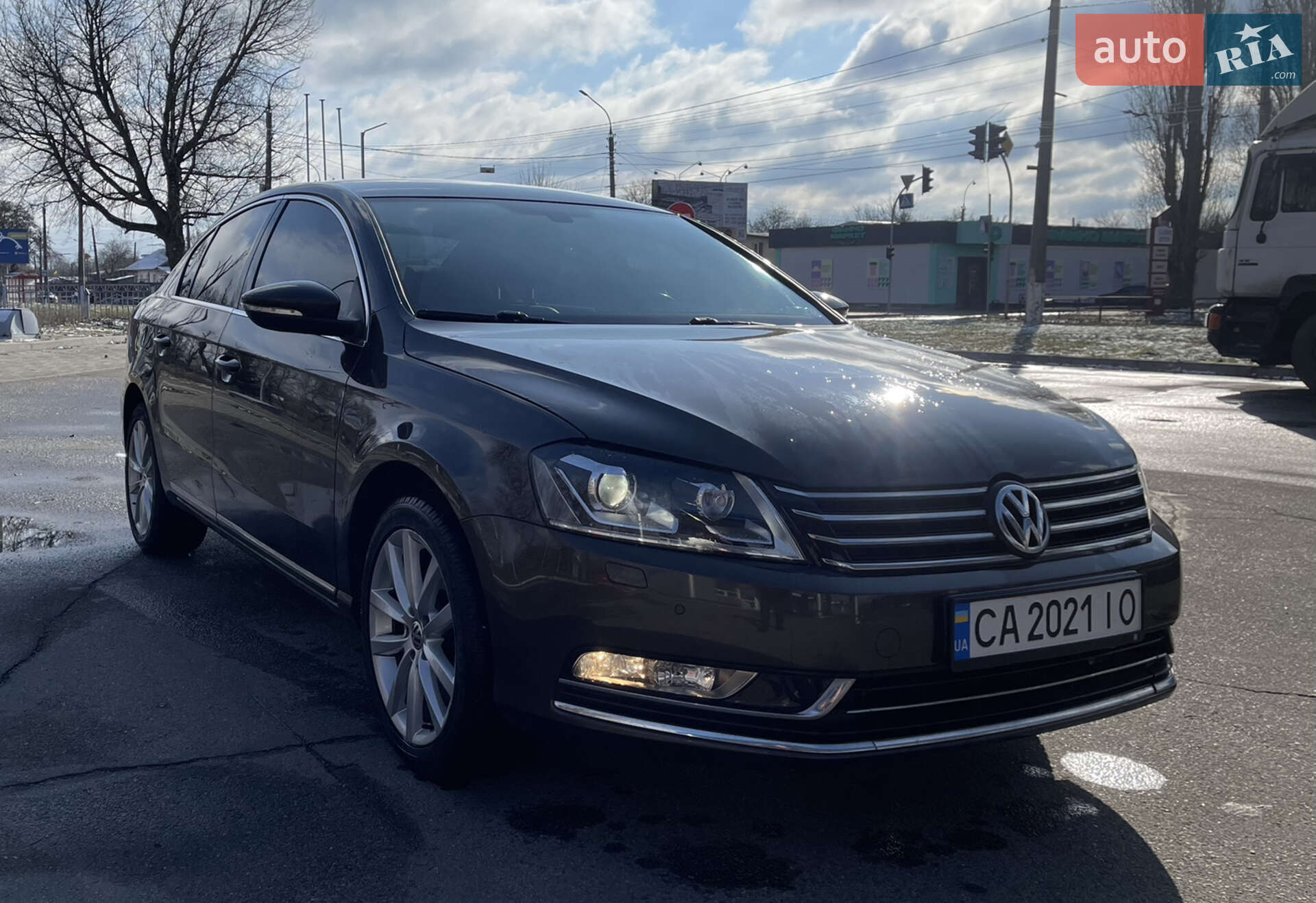 Volkswagen Passat 2013 VIN WVWZZZ3CZEE057773 фото оголошення 10 з 20