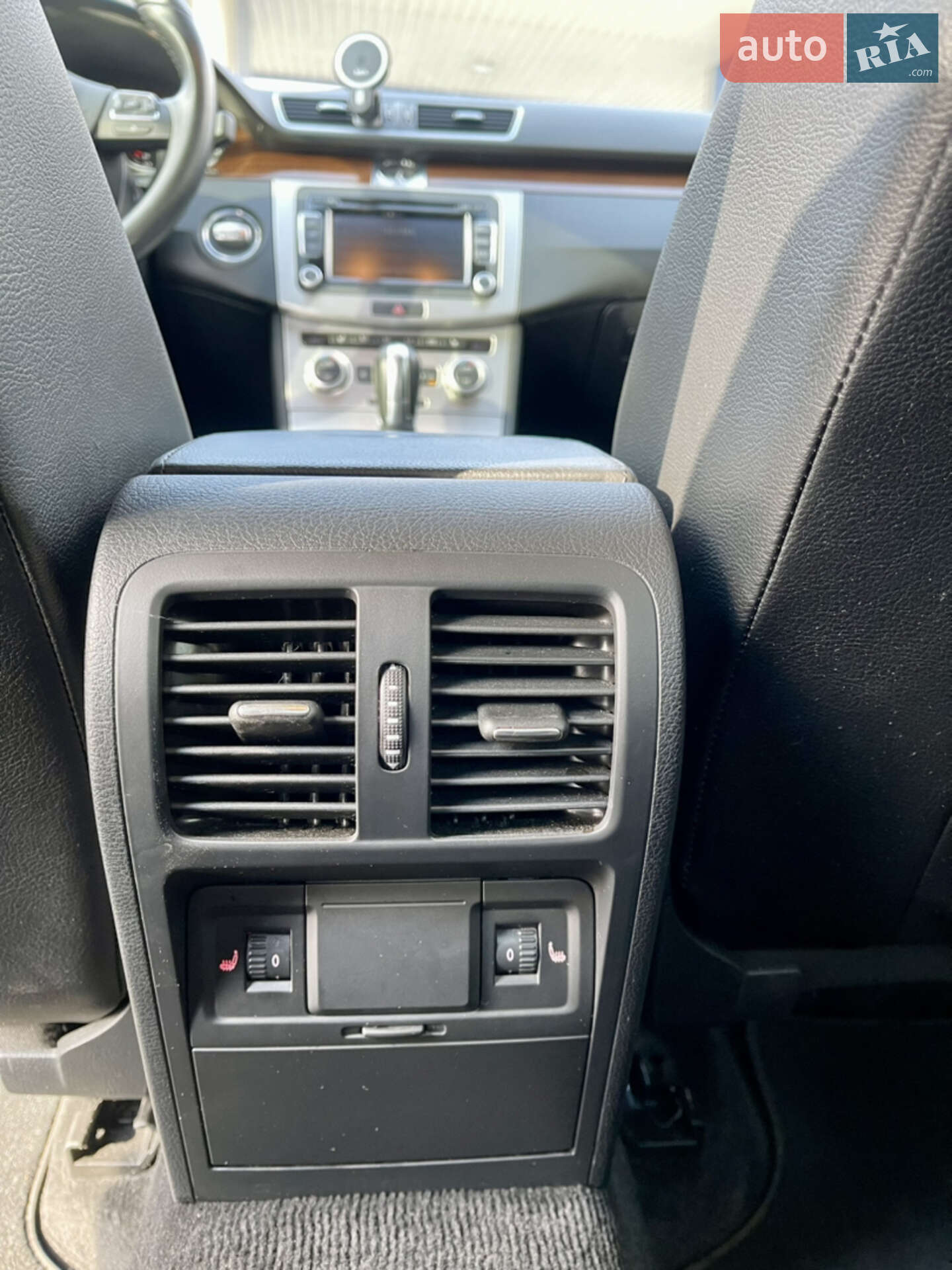 Volkswagen Passat 2013 VIN WVWZZZ3CZEE057773 фото оголошення 12 з 20