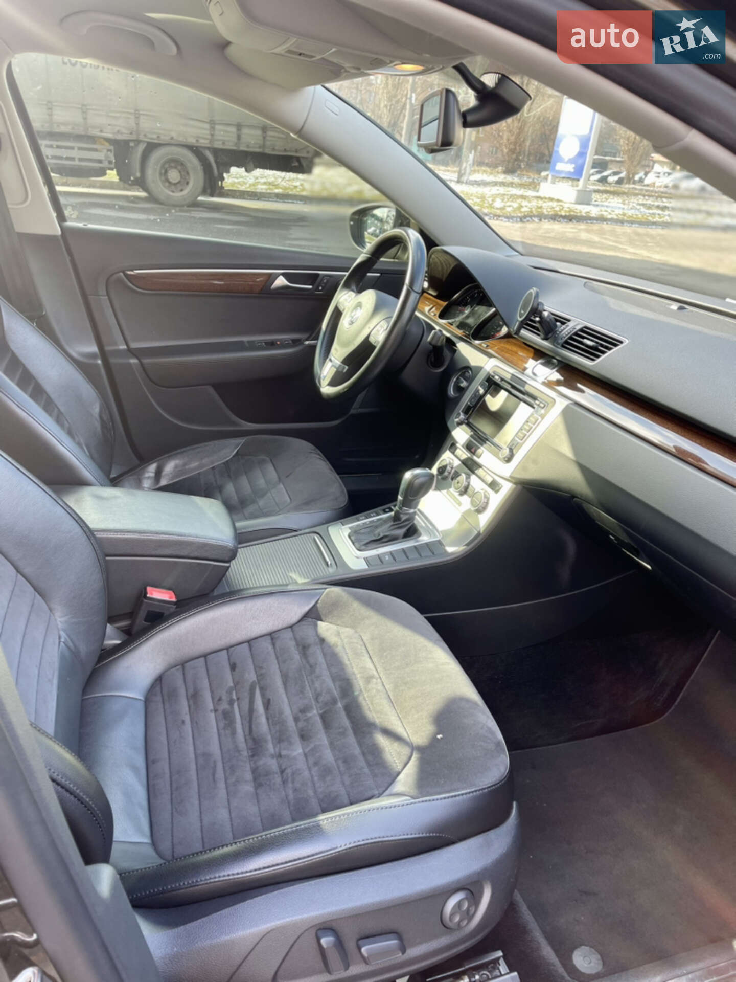Volkswagen Passat 2013 VIN WVWZZZ3CZEE057773 фото оголошення 16 з 20