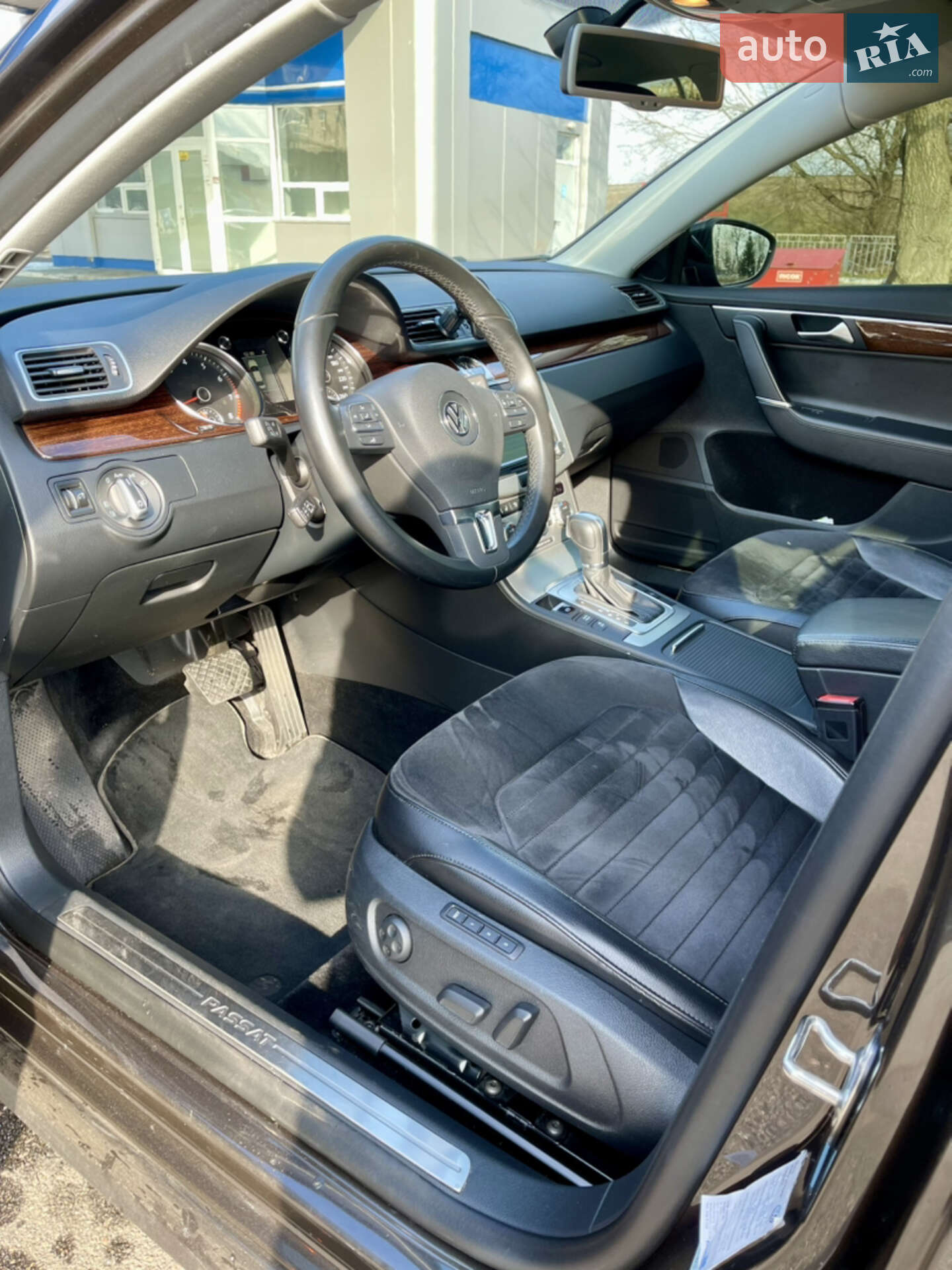 Volkswagen Passat 2013 VIN WVWZZZ3CZEE057773 фото оголошення 17 з 20
