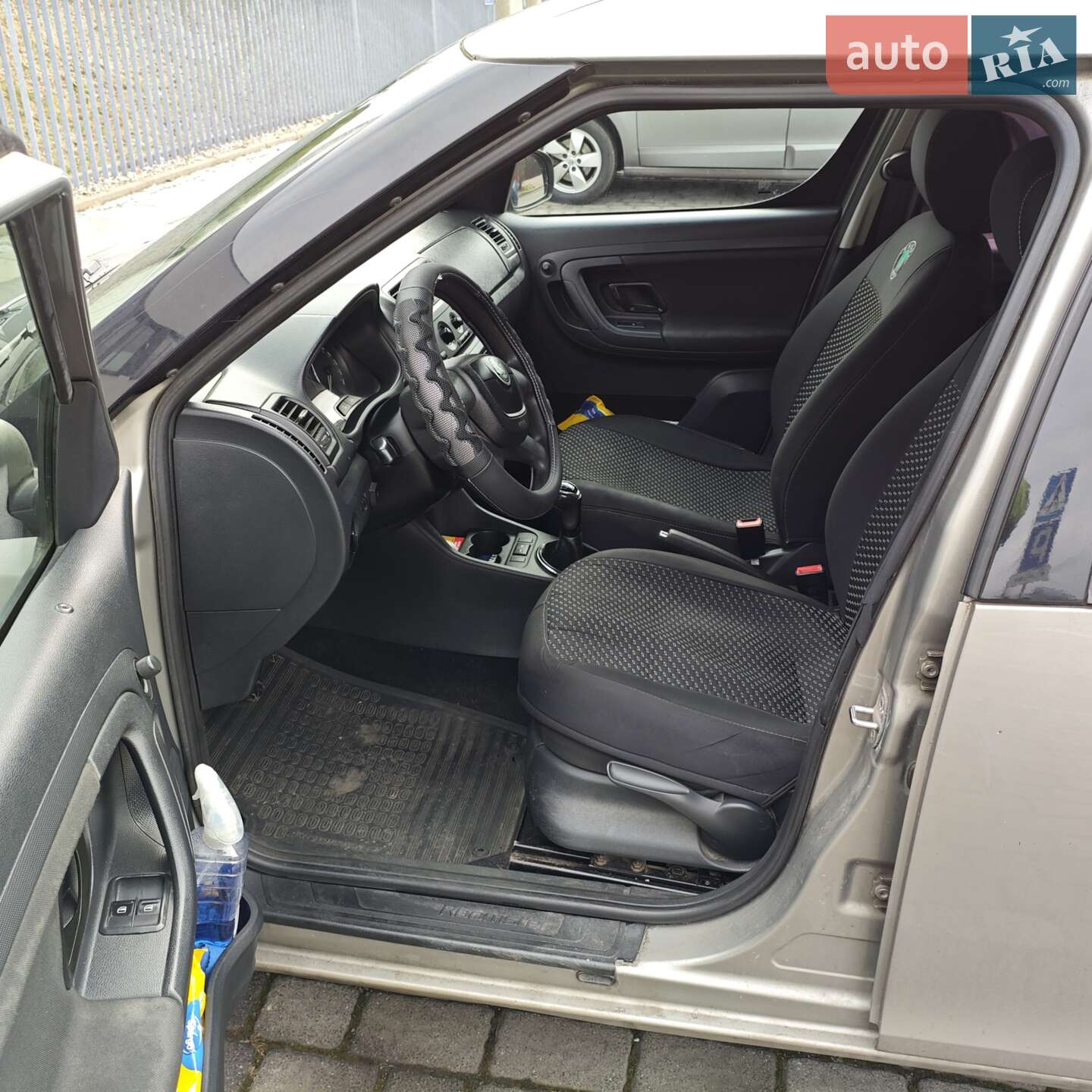 Skoda Roomster 2010 VIN TMBNH45J2BB600078 фото оголошення 6 з 17