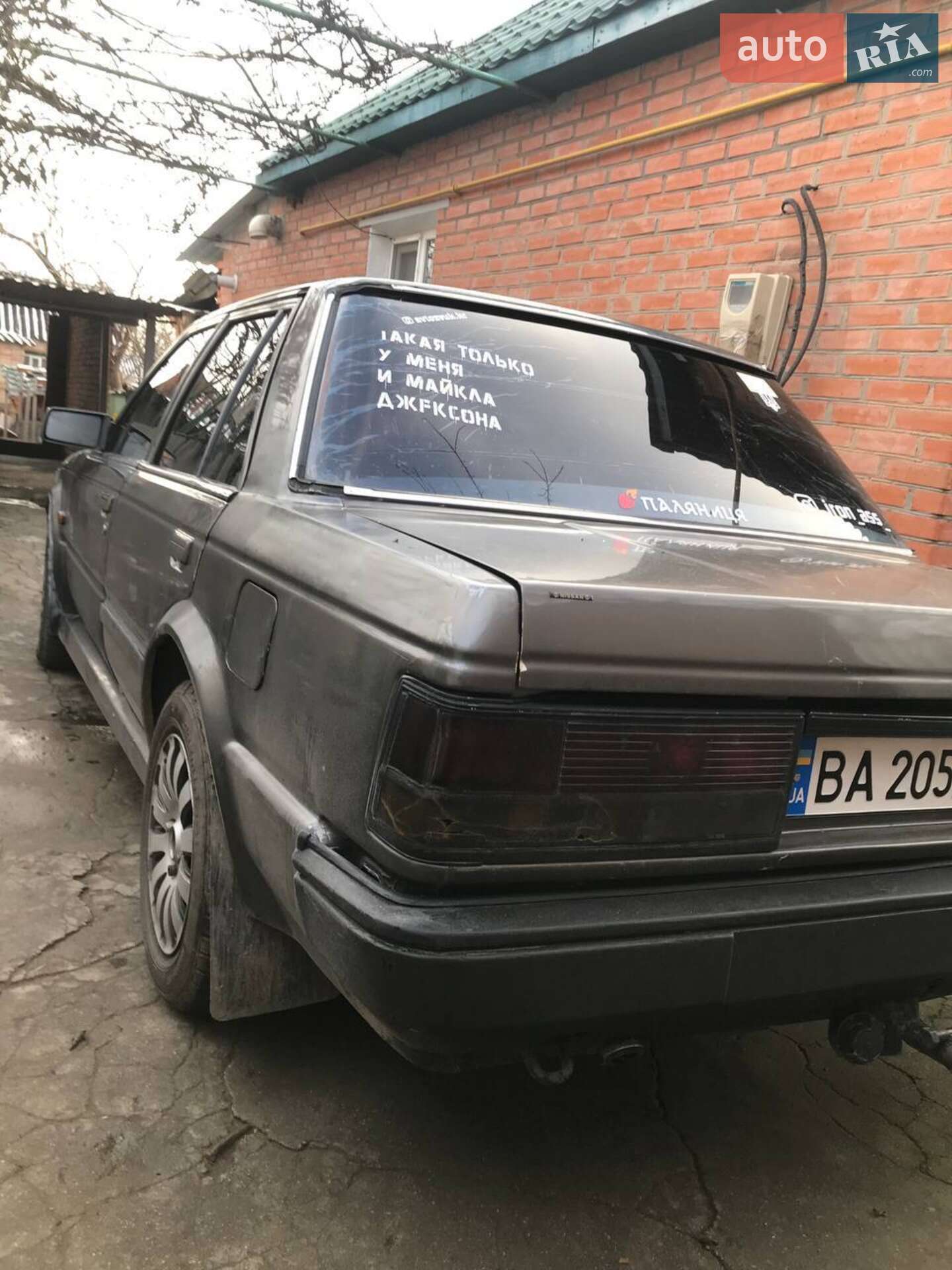 Nissan Bluebird 1986 VIN JN100YU11U0009217 фото оголошення 3 з 11