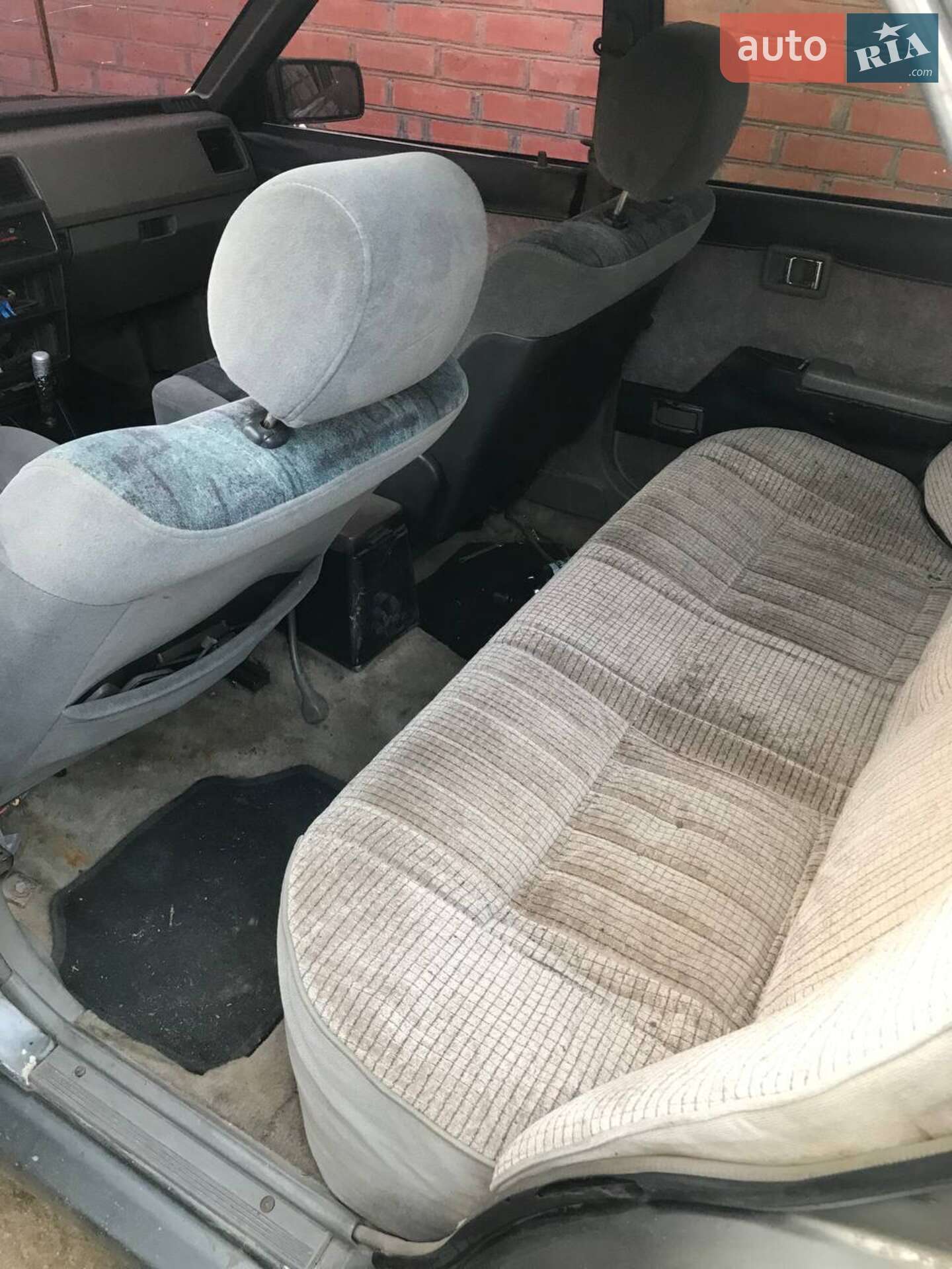 Nissan Bluebird 1986 VIN JN100YU11U0009217 фото оголошення 7 з 11