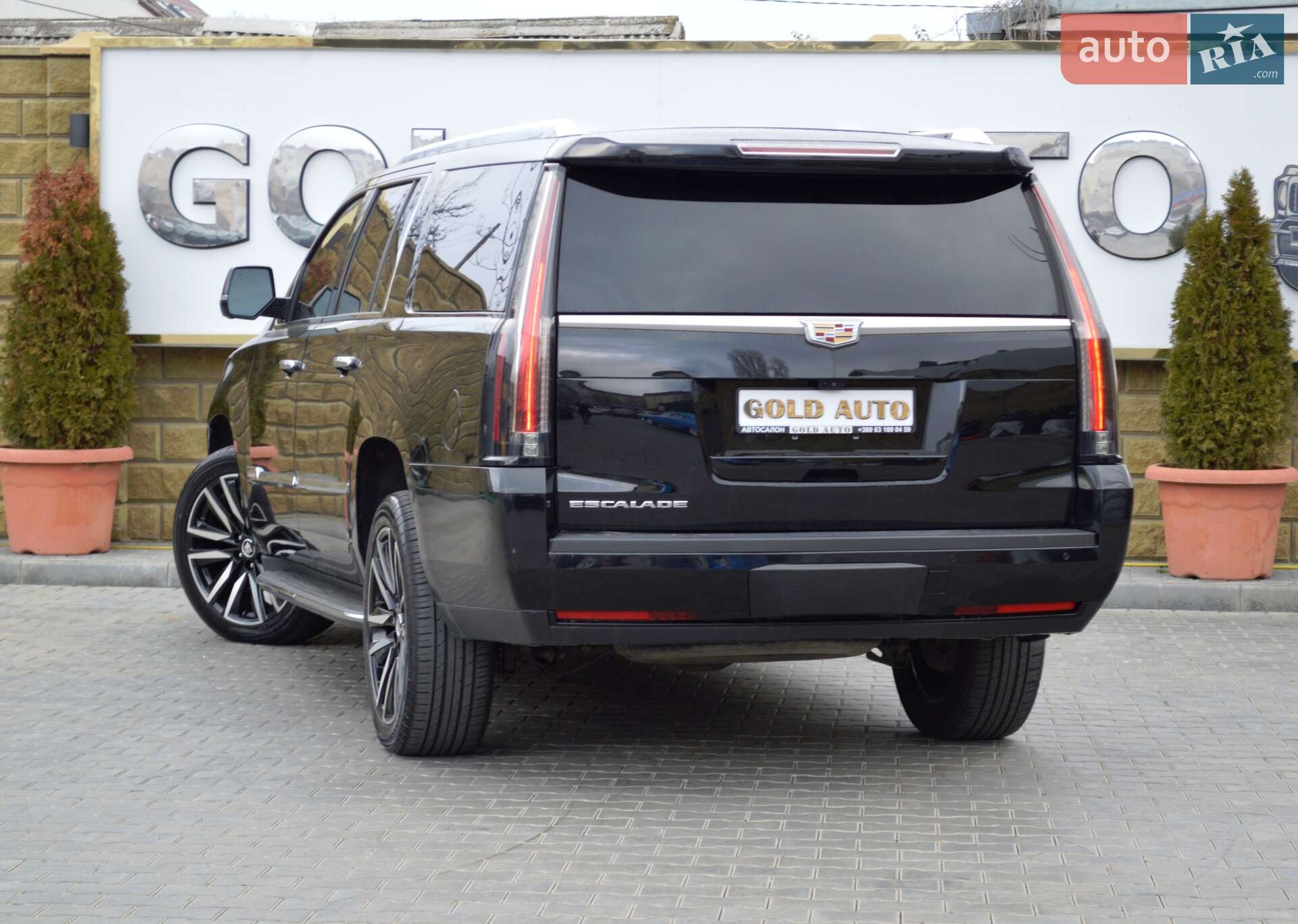 Cadillac Escalade 2017 VIN 1GYS4HKJ7JR115333 фото оголошення 13 з 67