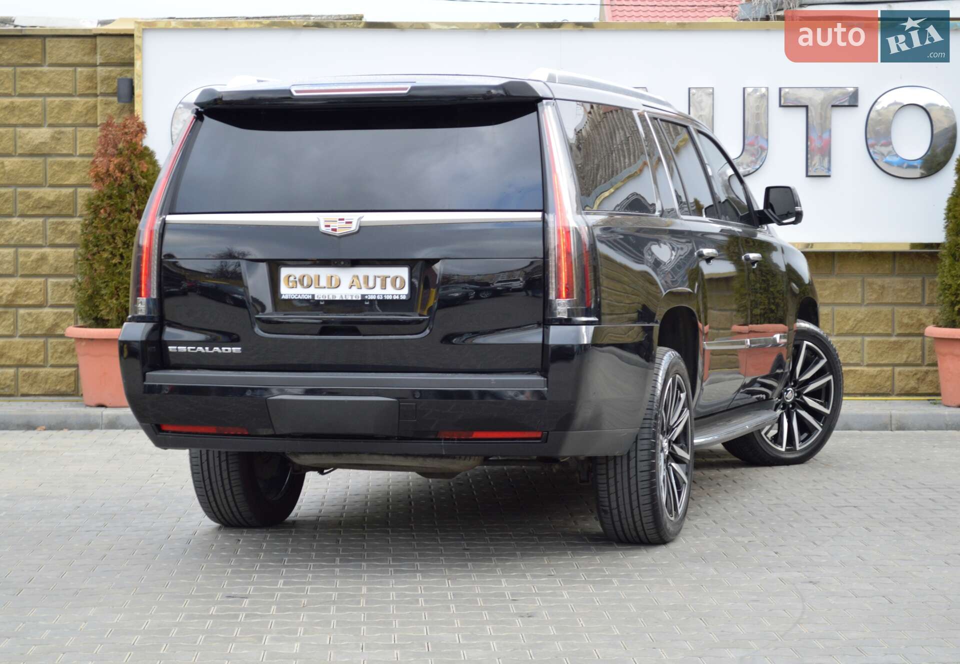 Cadillac Escalade 2017 VIN 1GYS4HKJ7JR115333 фото оголошення 18 з 67